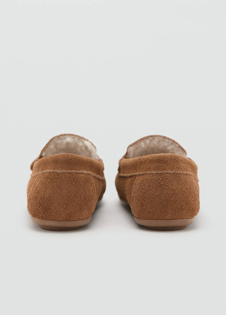 Leather moccasins with fur lining — Sand
