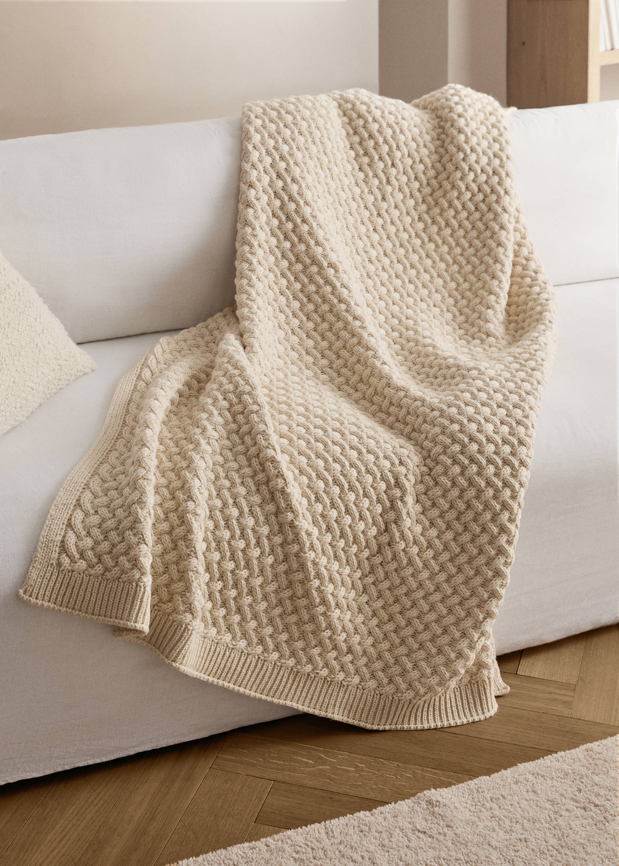 Gestrickte Decke mit Flechtmuster - Allgemeine Ansicht