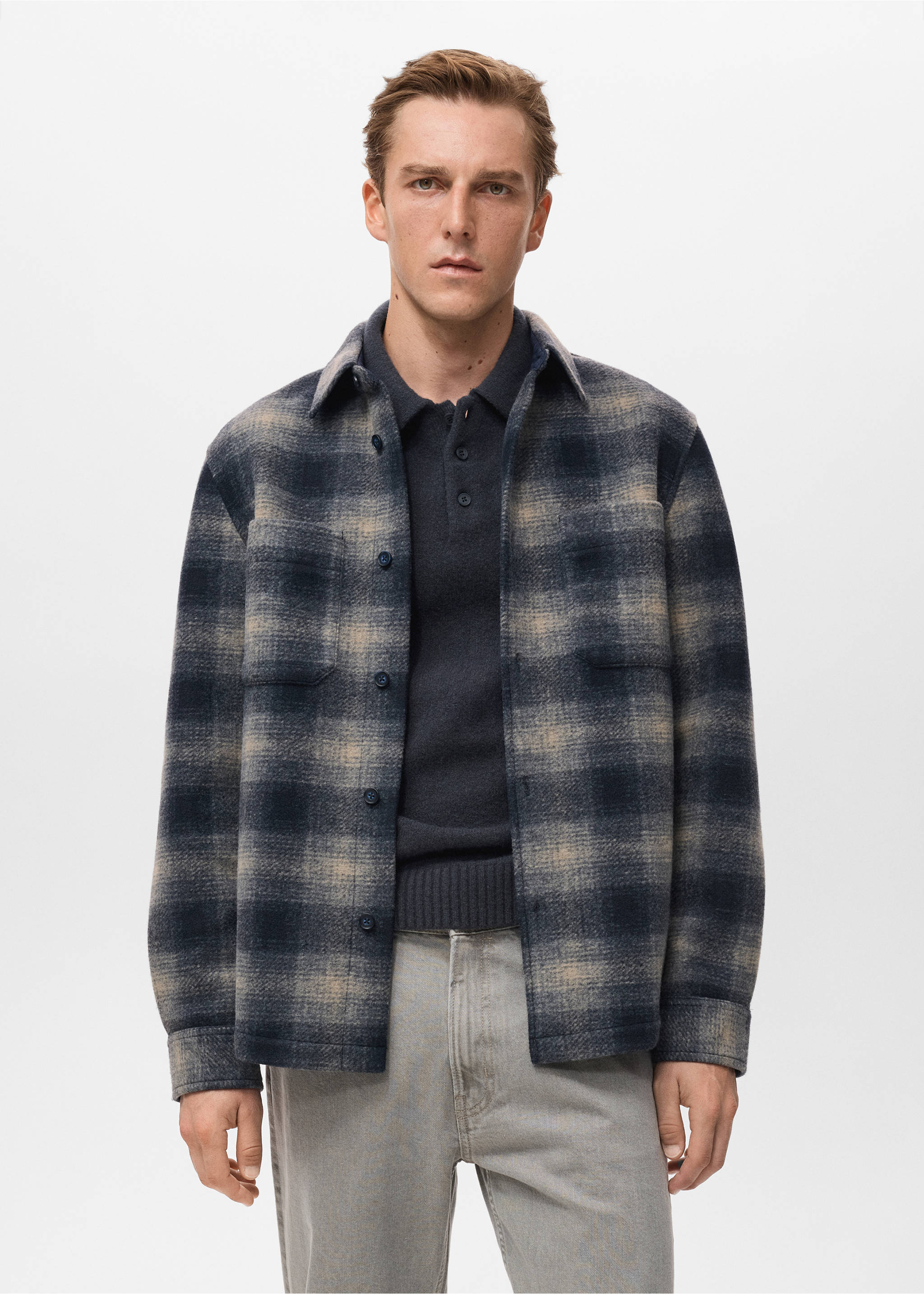 Верхняя рубашка в клетку с карманами - Средний план, Глубокий темно-синий. Ref: 17097900-00.