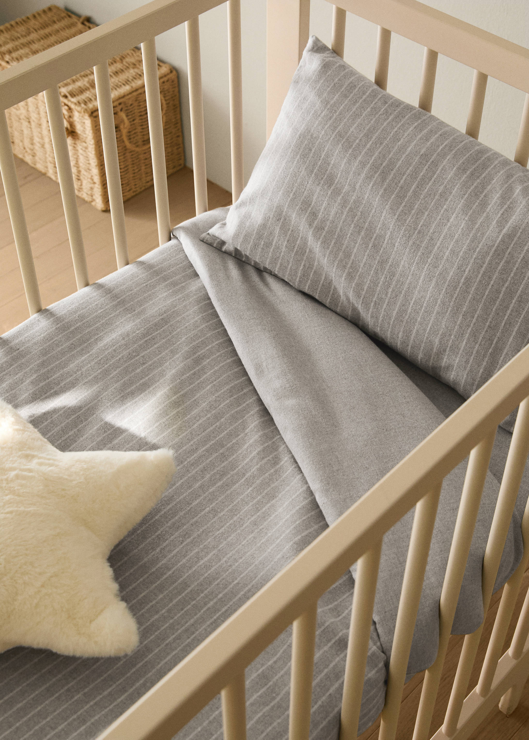 Reversible striped flannel cotton duvet cover for cot - General plane
