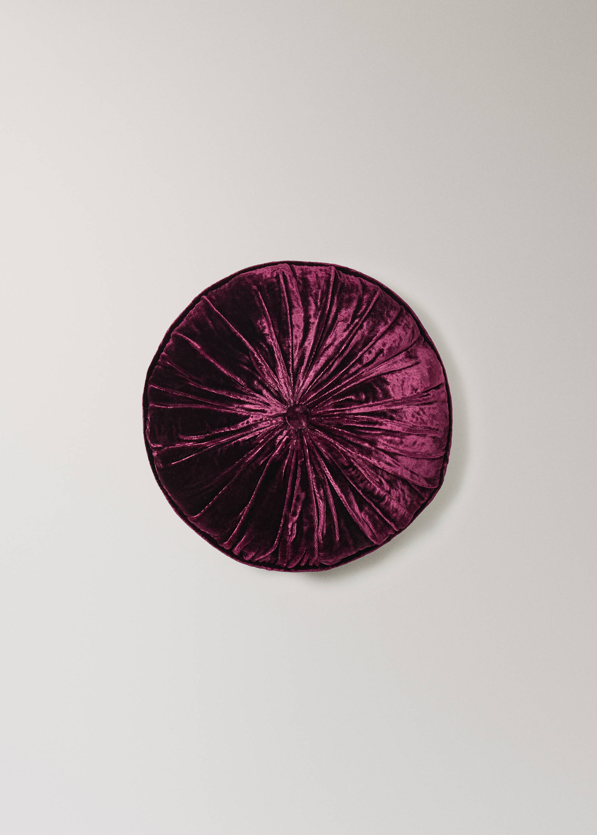 Round velvet silk cushion - Article without model