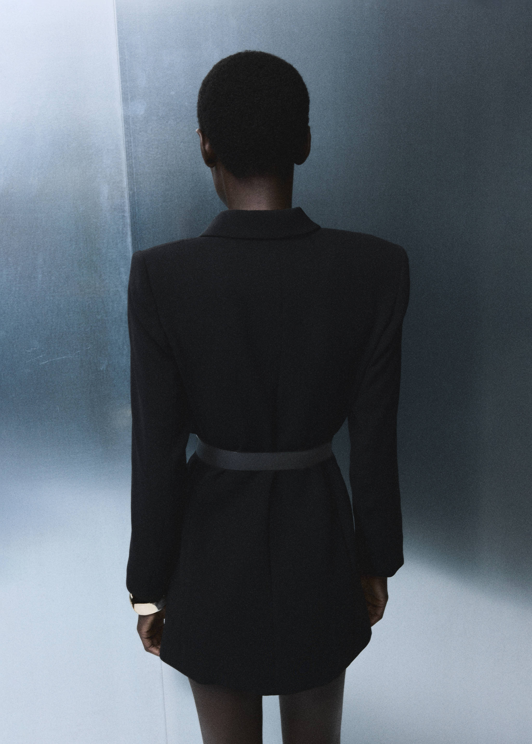 Blazer-style dress with belt - Reverse of the article