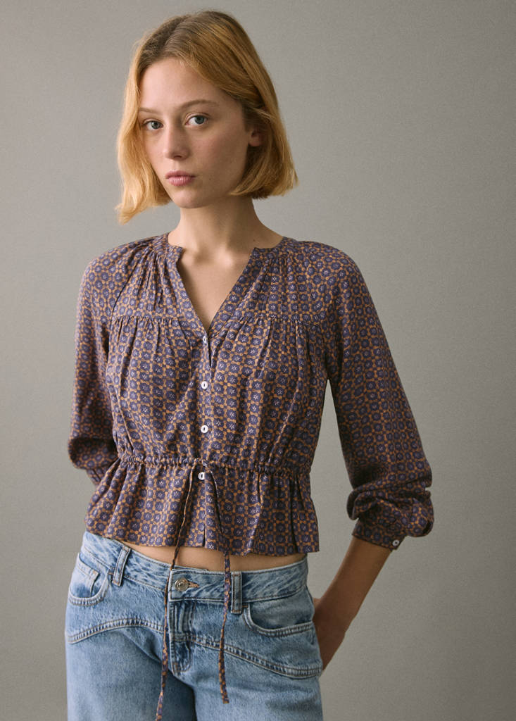 Flowy printed blouse — Dark Navy
