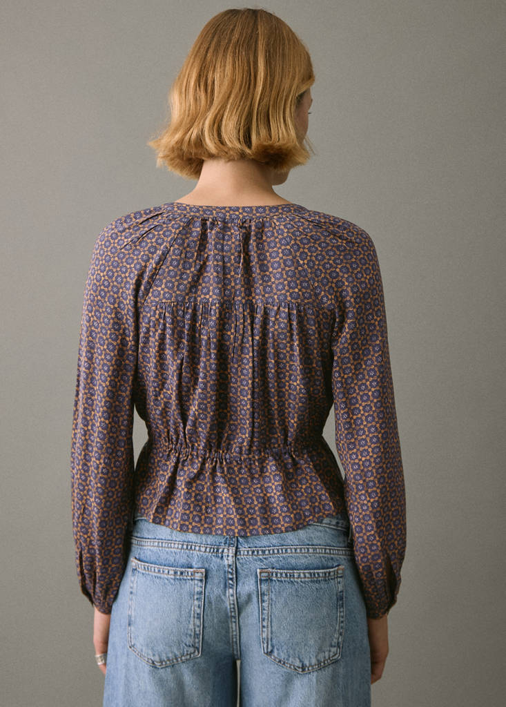 Flowy printed blouse — Dark Navy