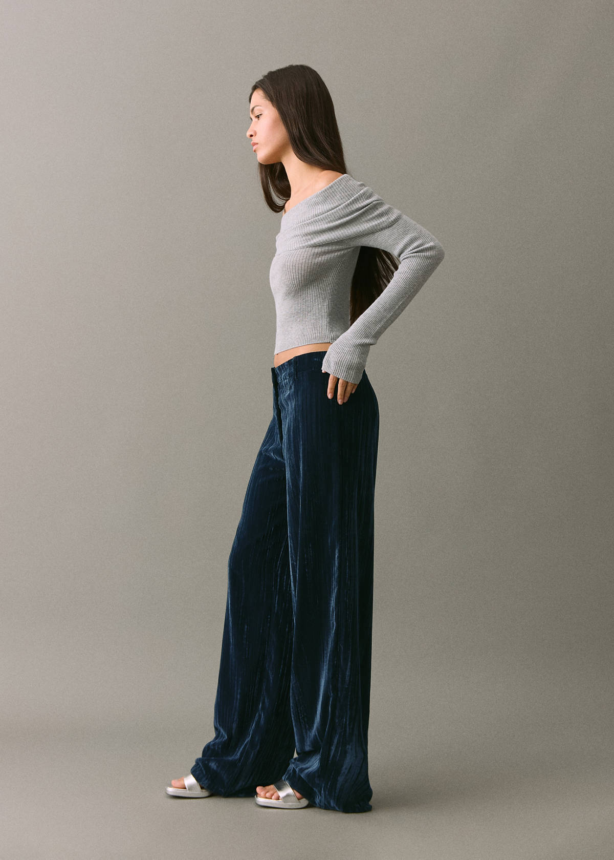 Straight velvet trousers — Navy