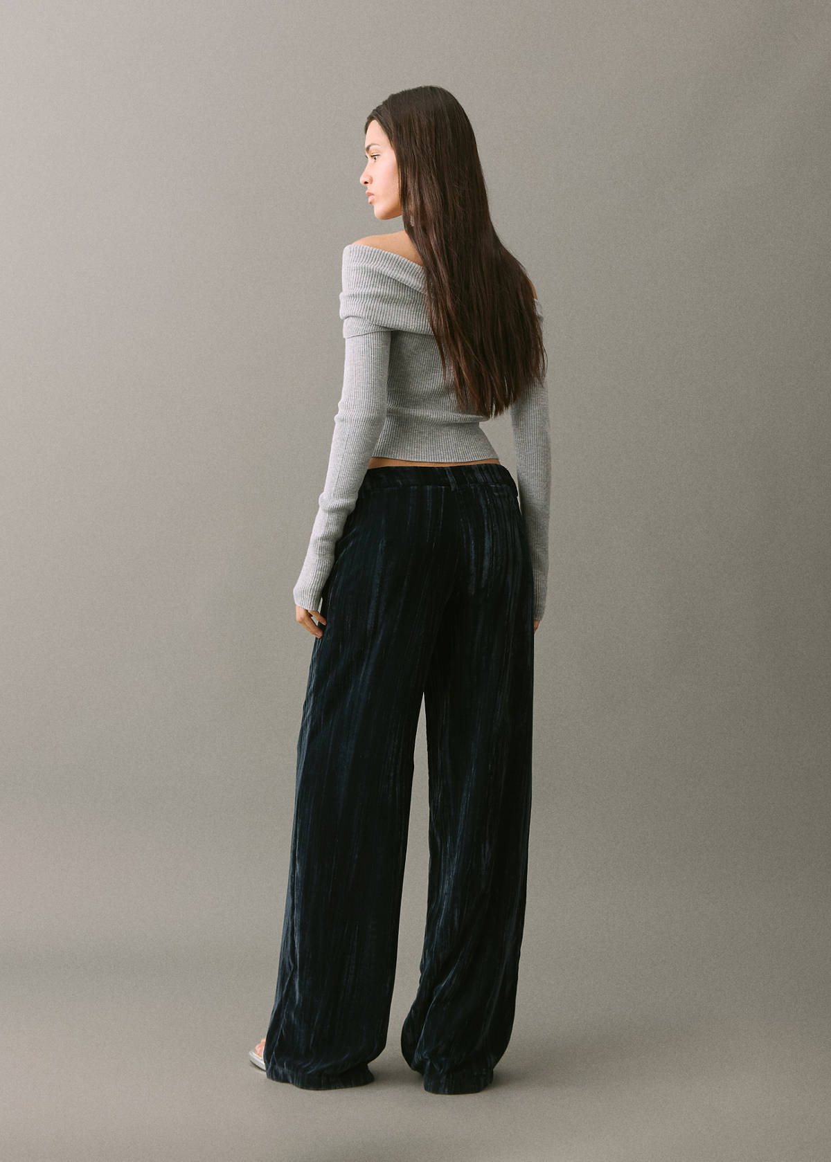 Straight velvet trousers — Navy