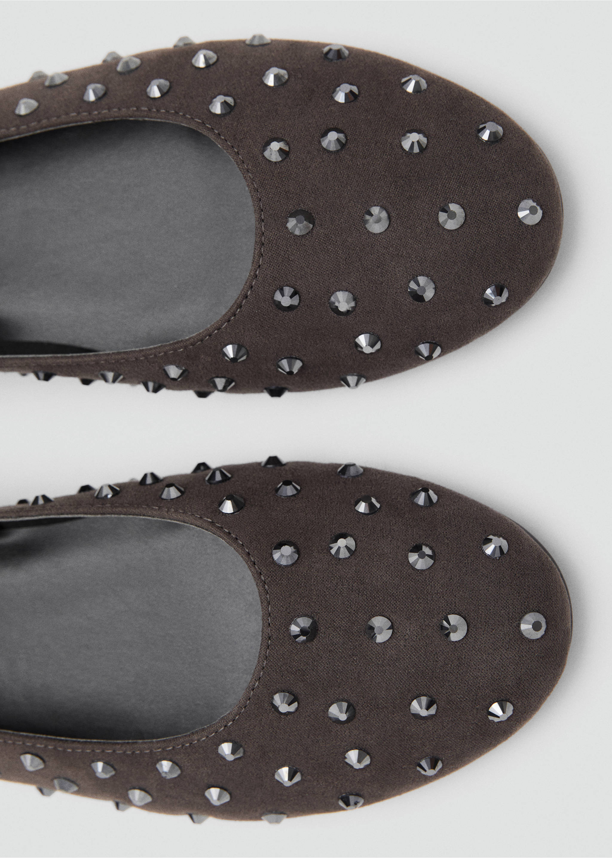 Studded ballet flats - Details of the article 2, Charcoal. Ref: 17098281-00.