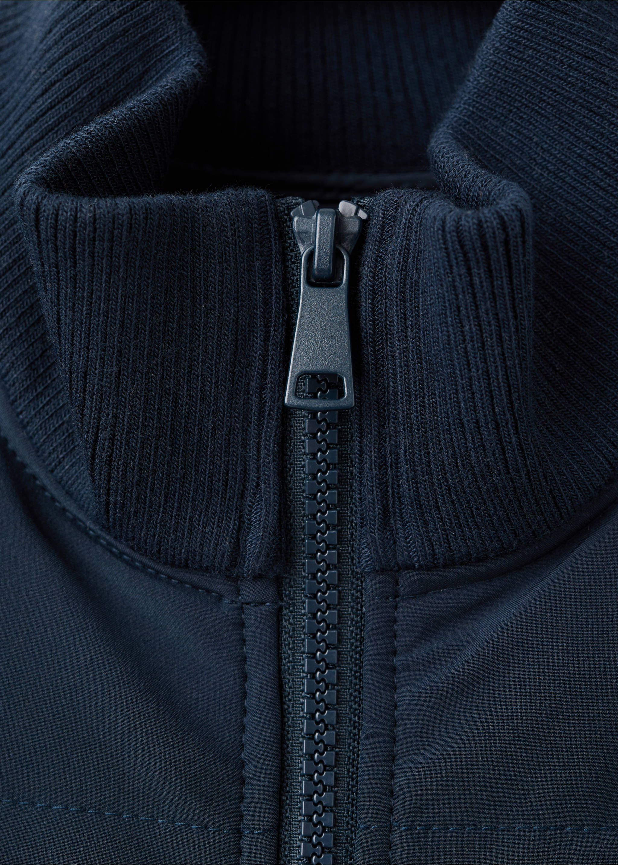 Anorak acolchado - Detalle del artículo 8, Azul marino. Ref: 17098282-00.