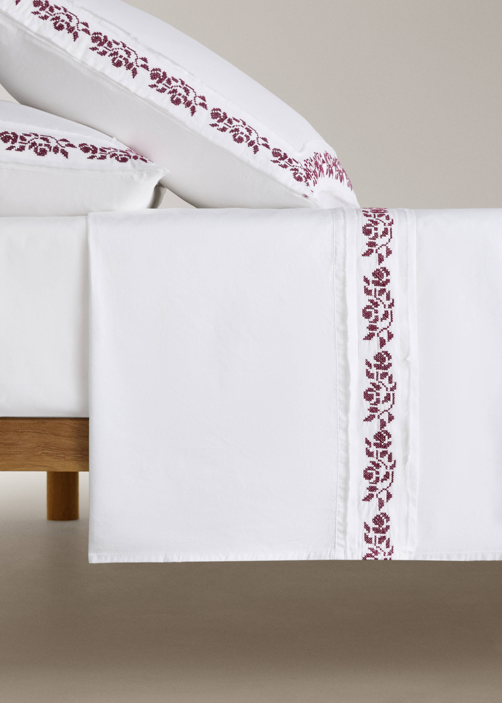 Drap plat coton et satin 300 fils broderie point de croix lit 90 cm - Article sans modèle