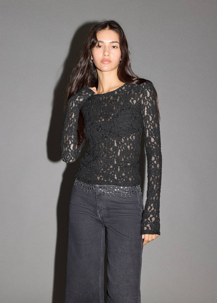 Long sleeve lace T-shirt — Black