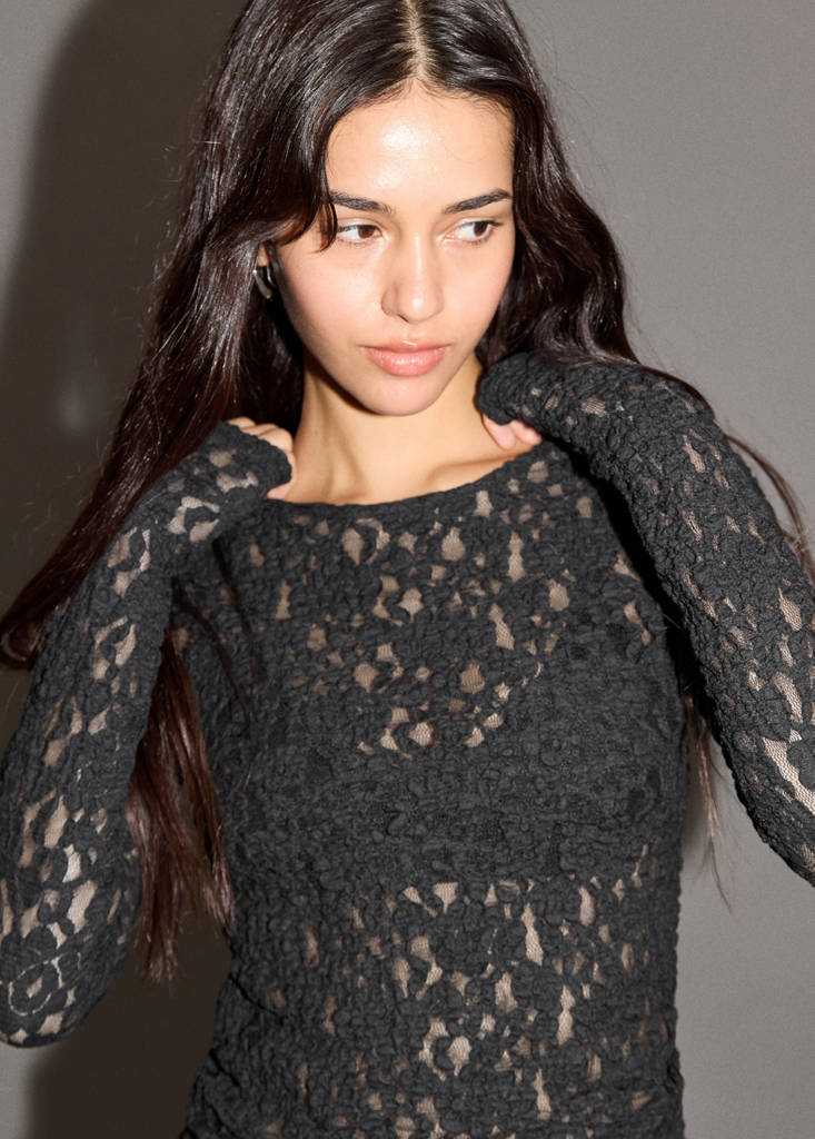 Long sleeve lace T-shirt — Black
