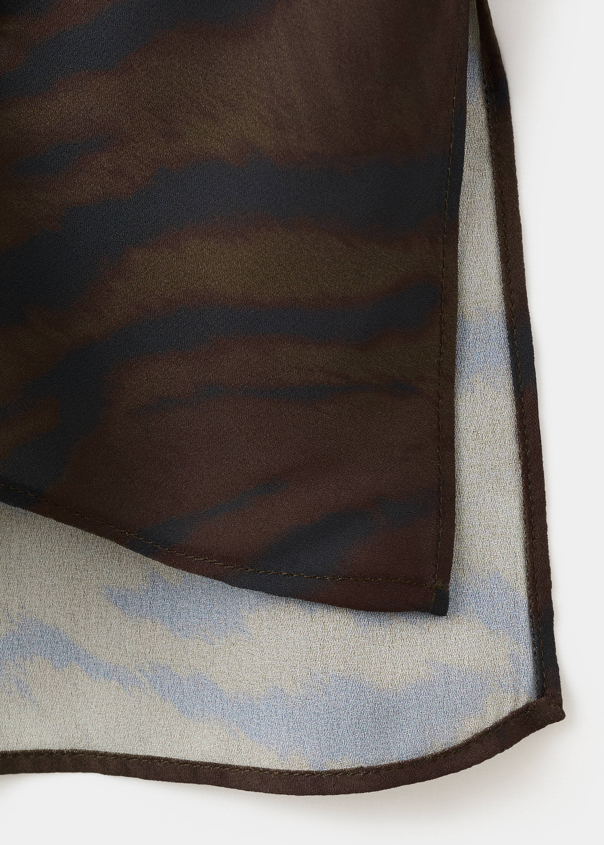 Animal-print blouse with draped collar - Details of the article 8