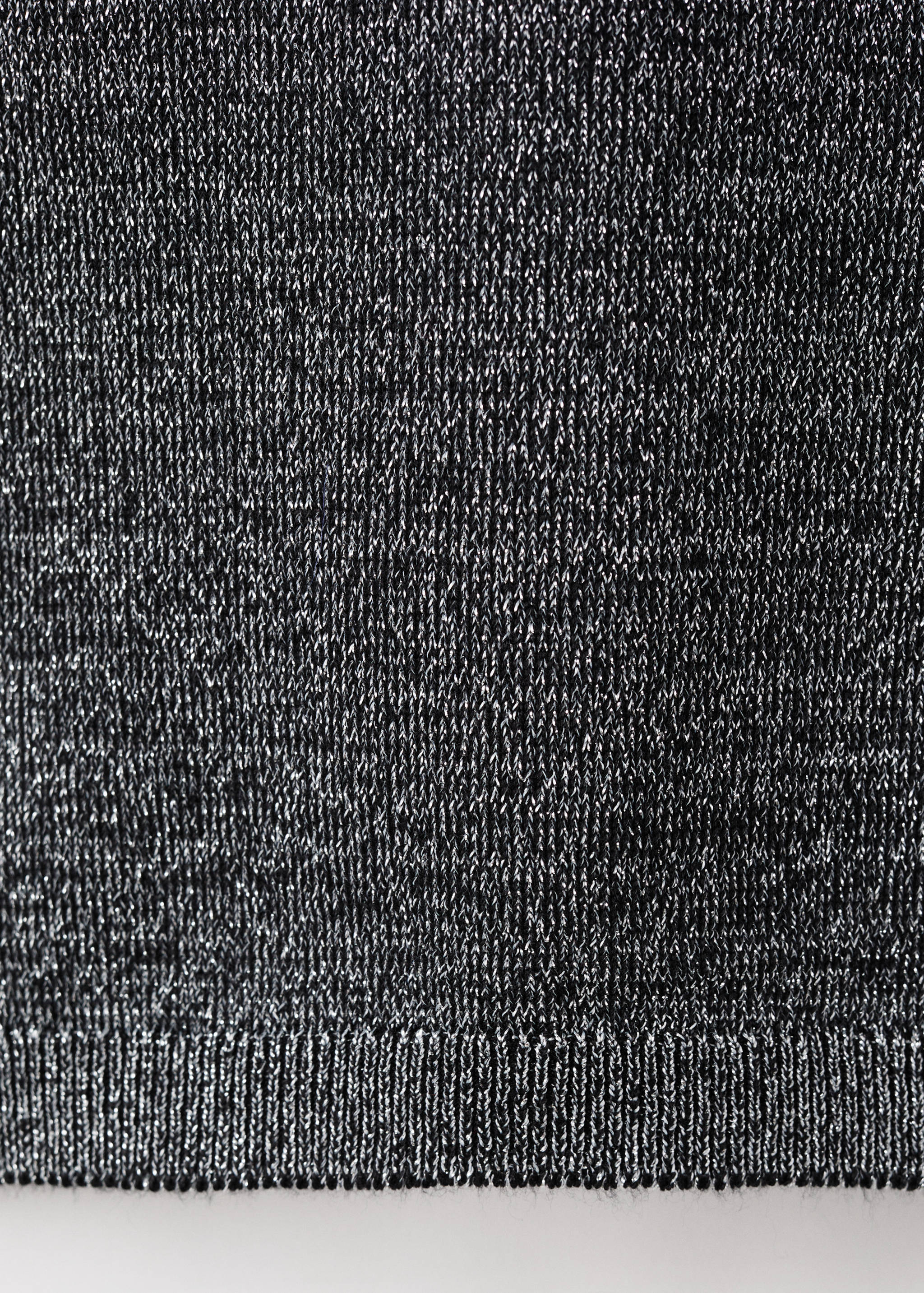 Sparkly top with opening - Details of the article 0