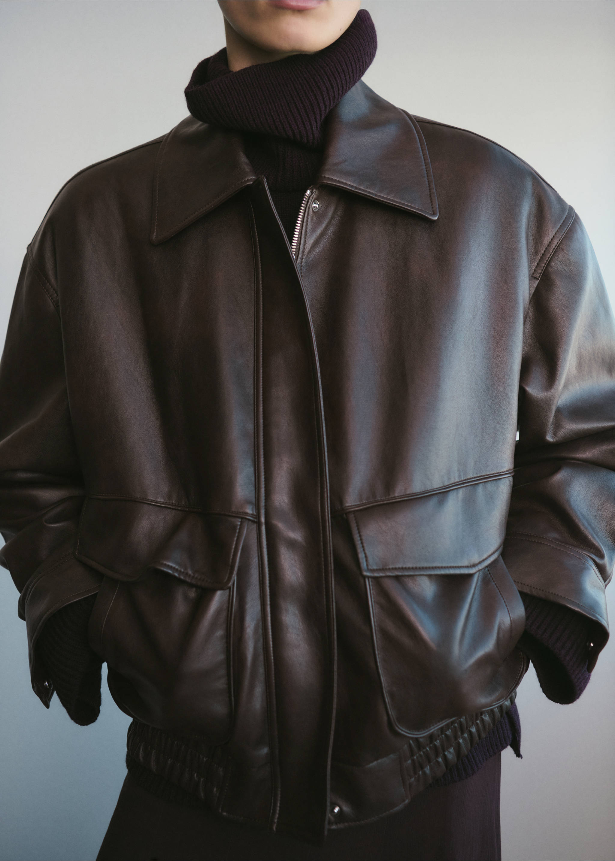 Oversized faux leather jacket - Details of the article 2, Brown. Ref: 17098638-00.