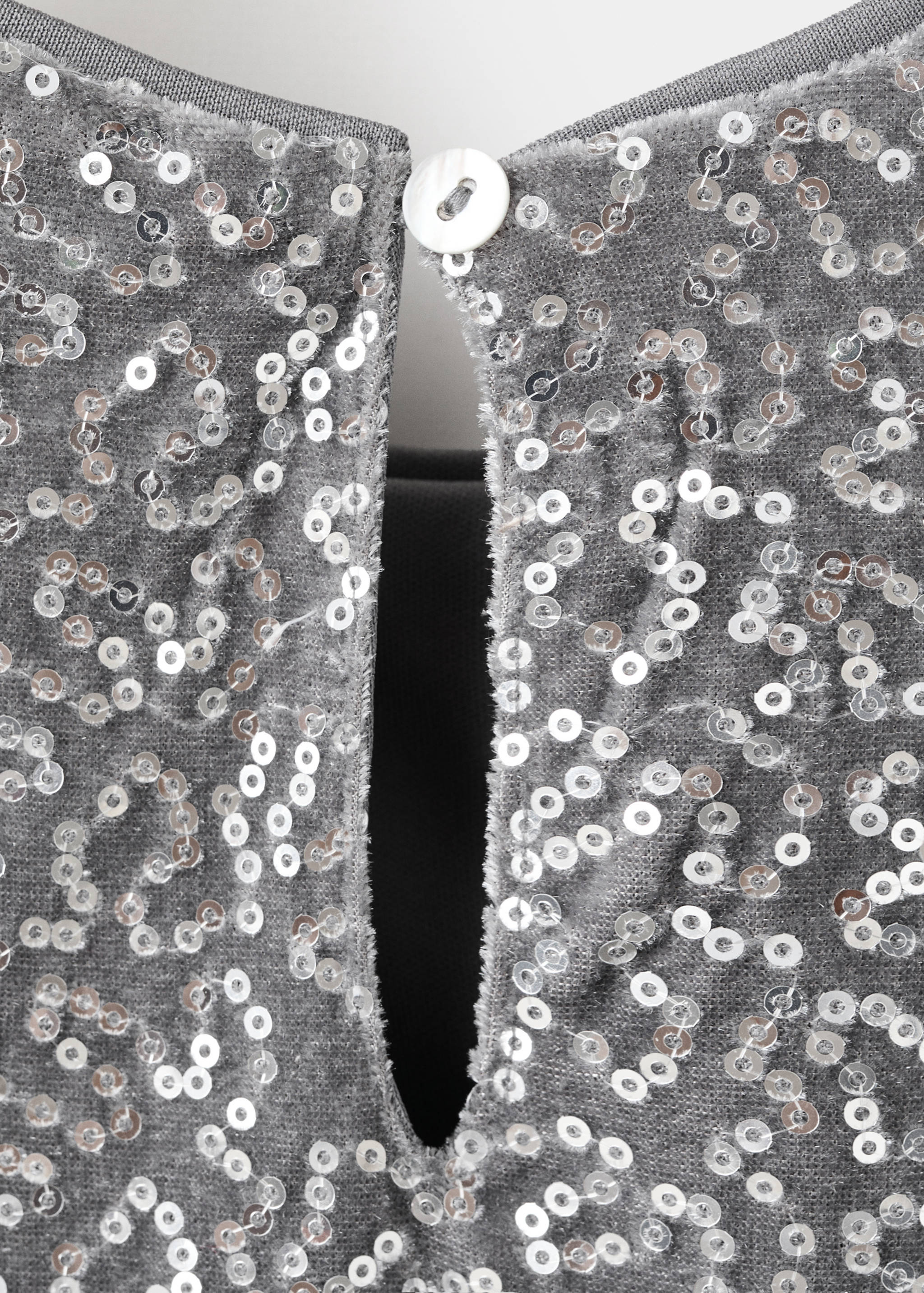 Sequined top - Details of the article 0