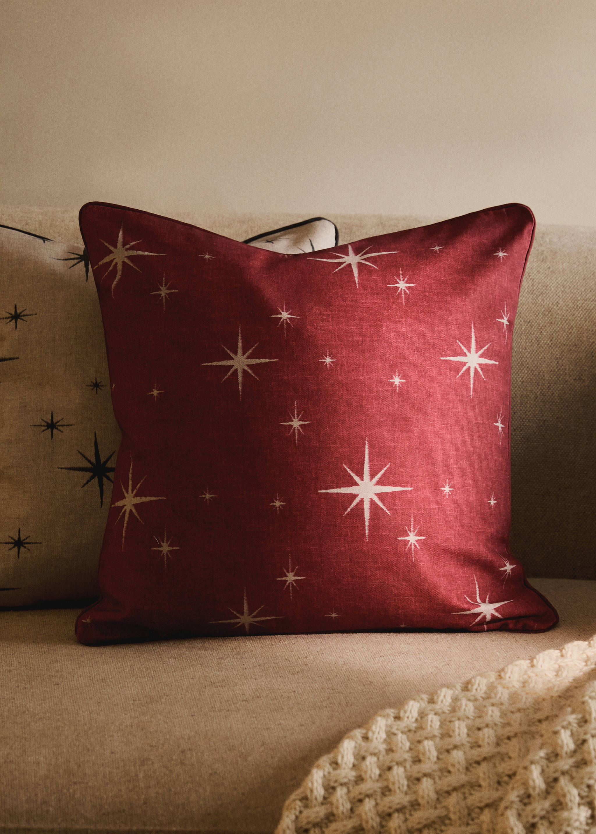 Cotton cushion cover with star print and piping 45x45 cm - General plane