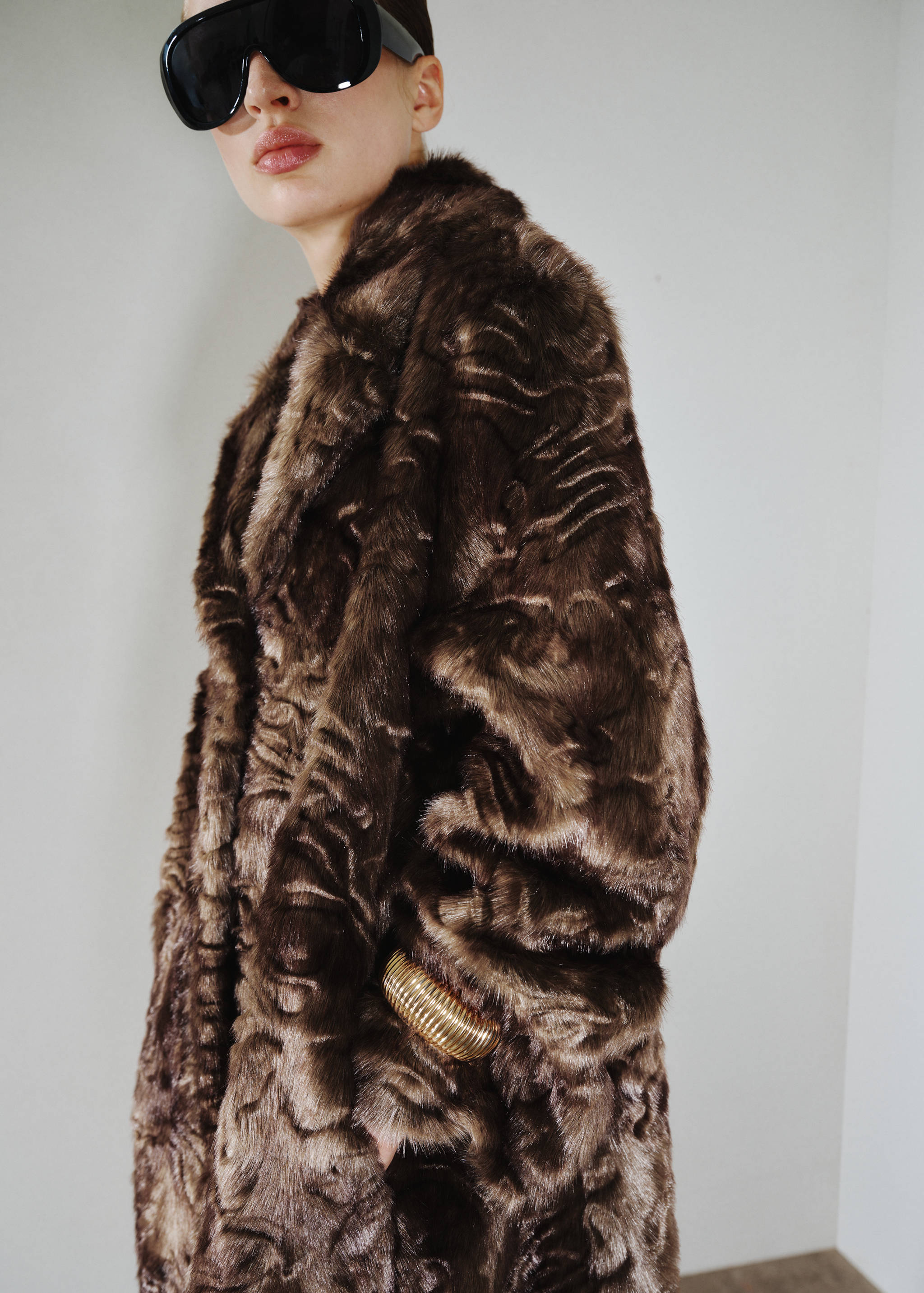 Textured faux-fur coat - Details of the article 2