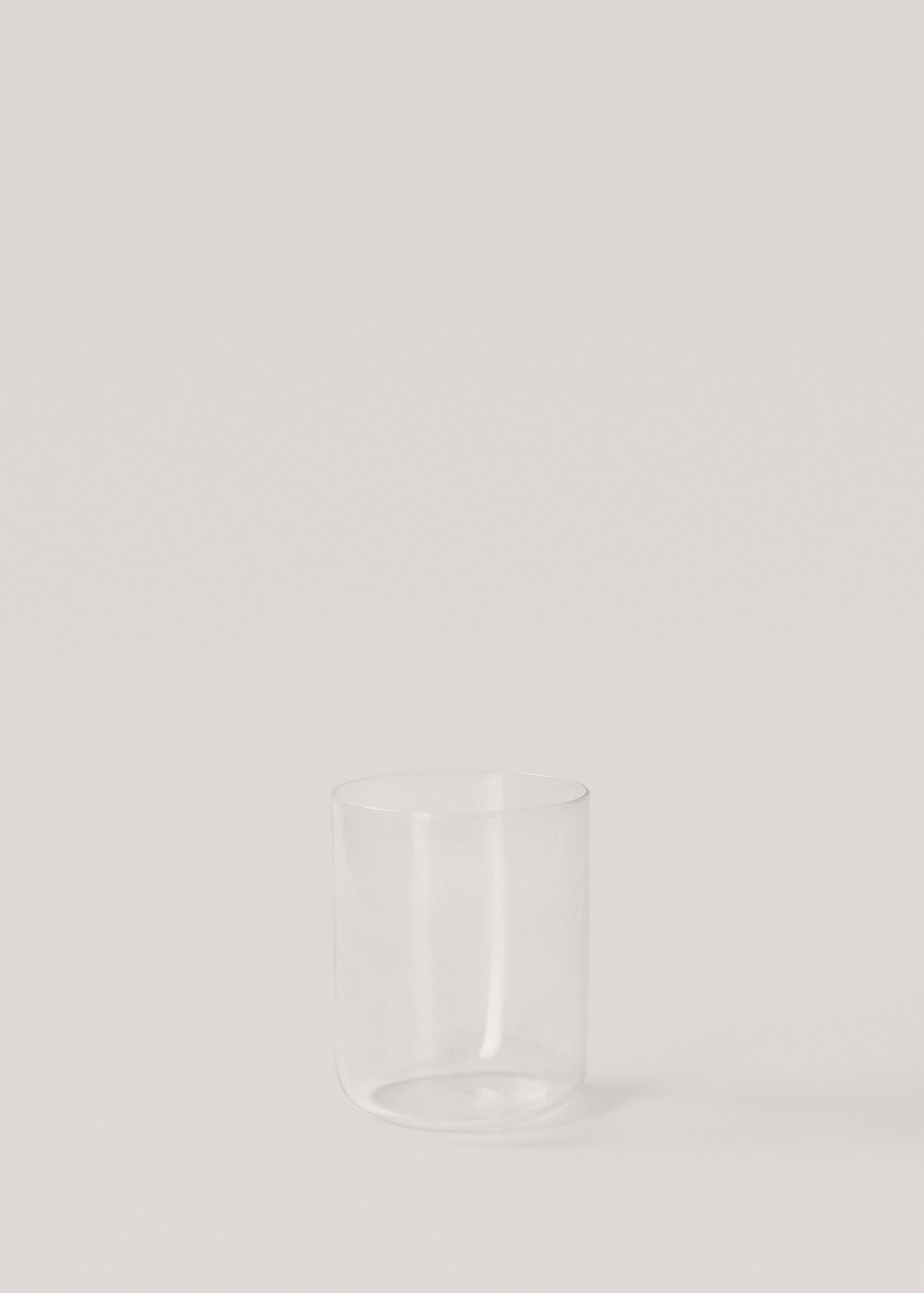 Einfarbiges Trinkglas aus Borosilikatglas - Artikel ohne Model