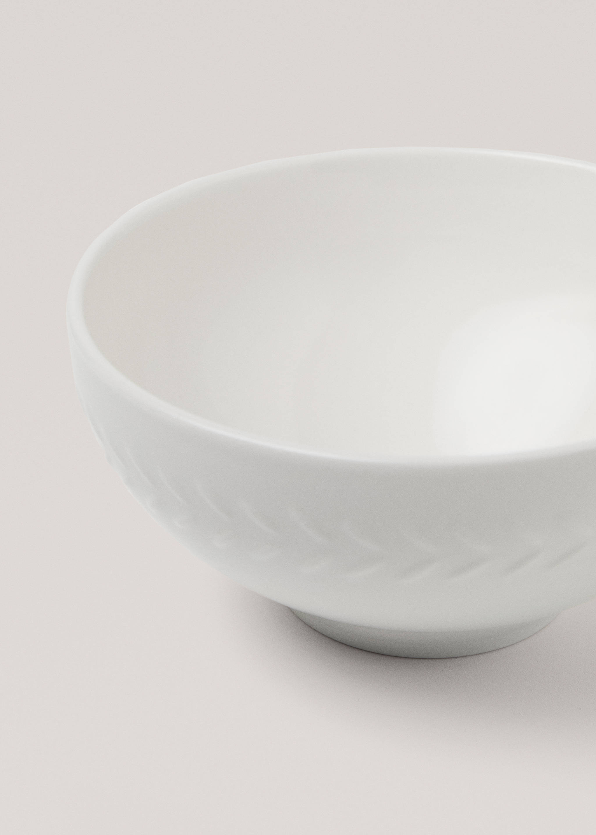 Schale aus Steingut mit ährenförmigem Relief - Detail des Artikels 1