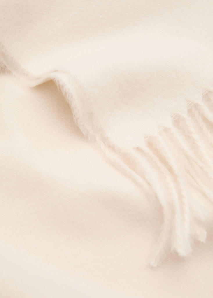 Fringed edge scarf — Ecru