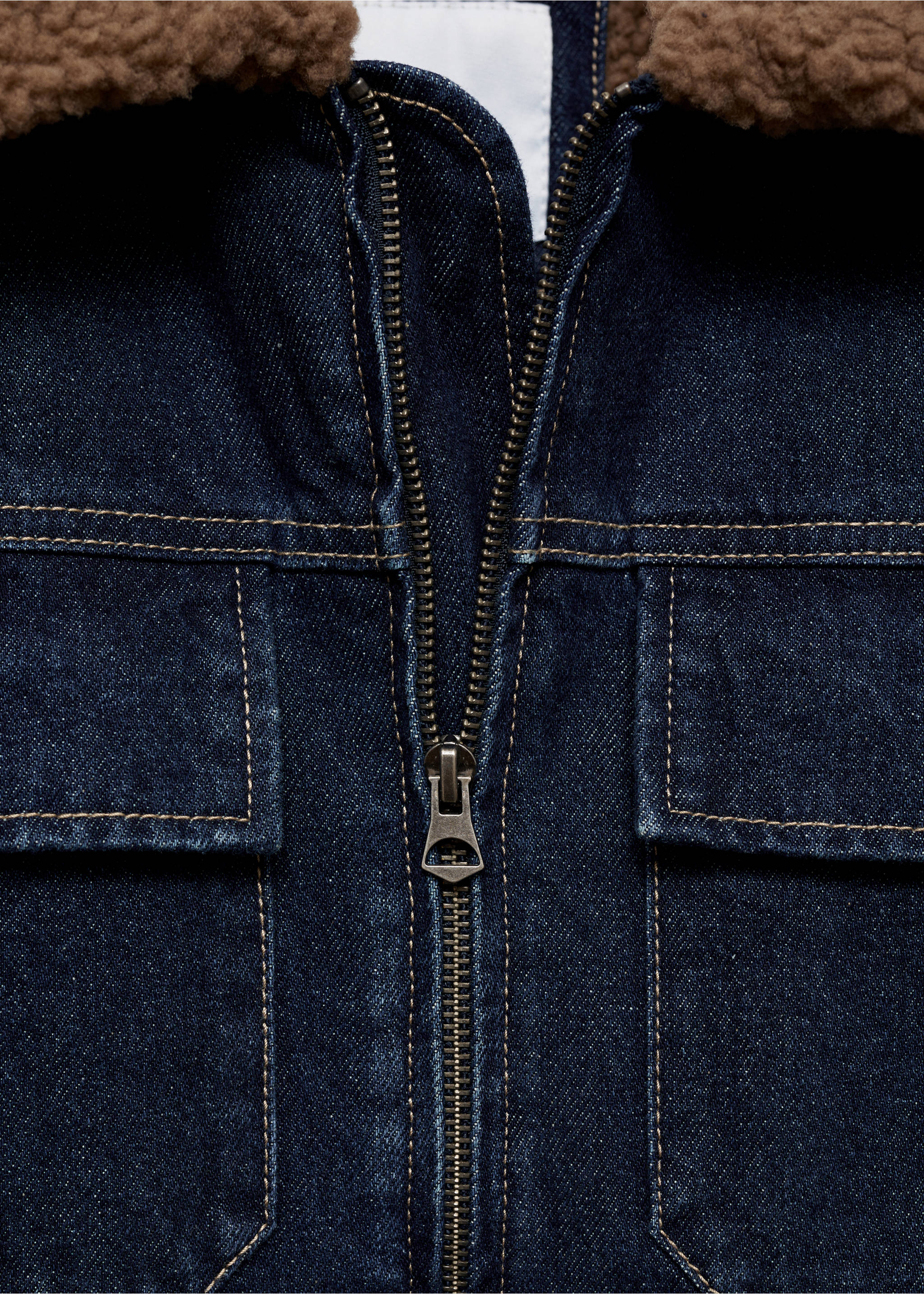 Blouson en jean intérieur imitation mouton retourné - Détail de l'article 8, Bleu foncé. Ref: 17147916-00.