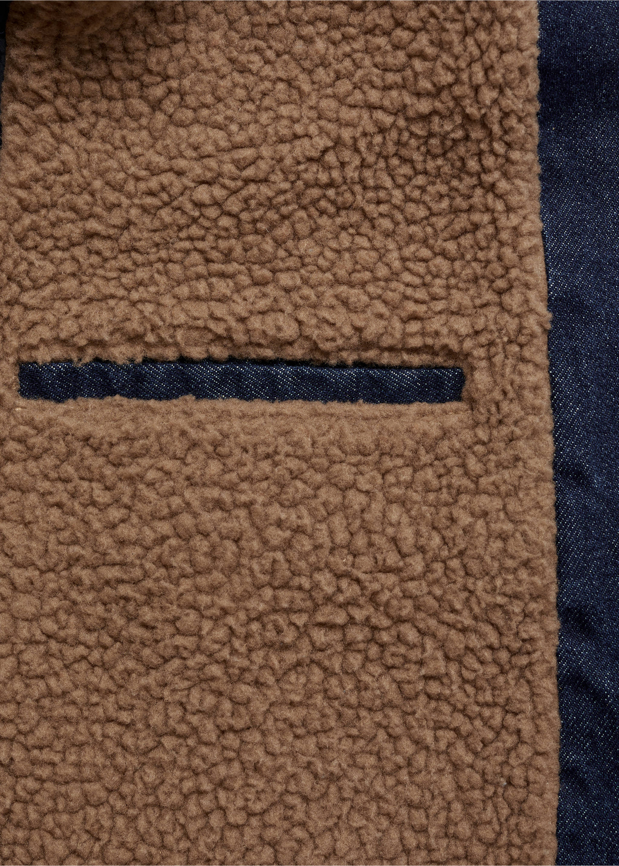 Джинсовая куртка на искусственной овчине - Деталь изделия 0, Темно-синий. Ref: 17147916-00.