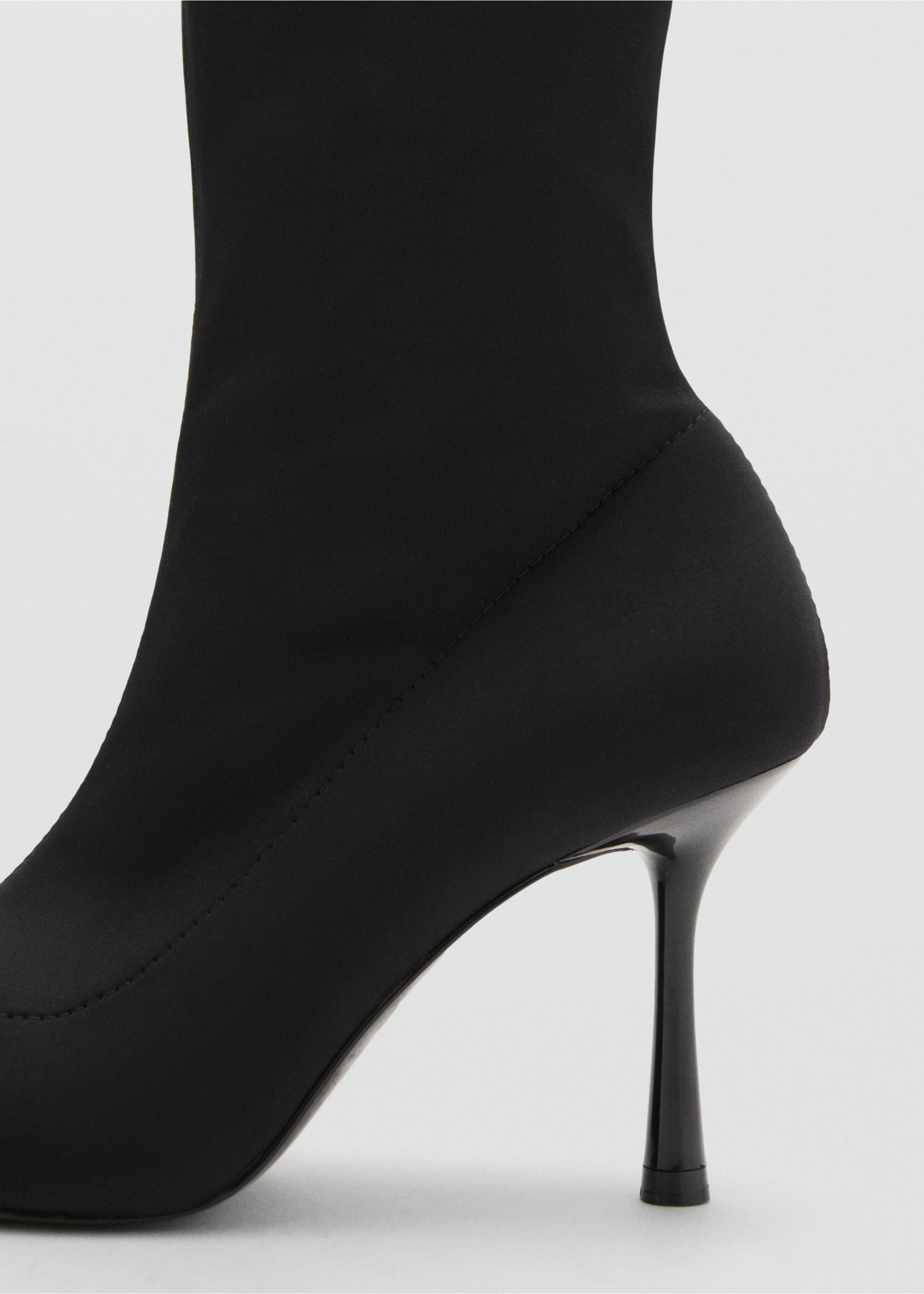 Heel sock boots - Details of the article 1, Black. Ref: 17166742-00.