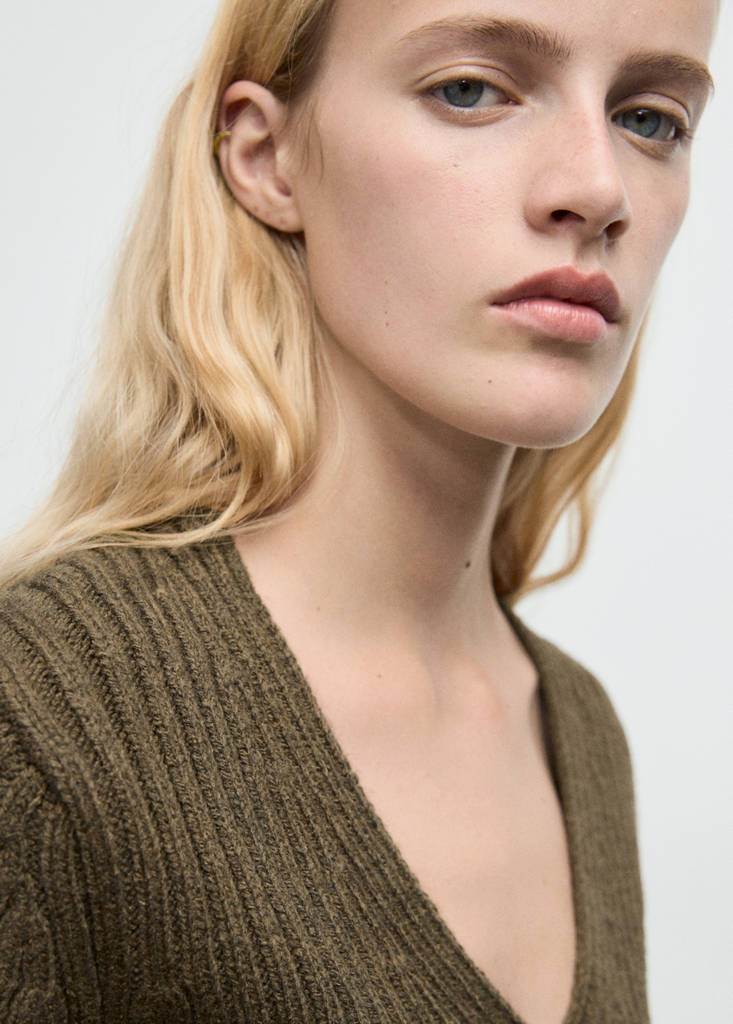 V-neck ribbed cardigan — Khaki