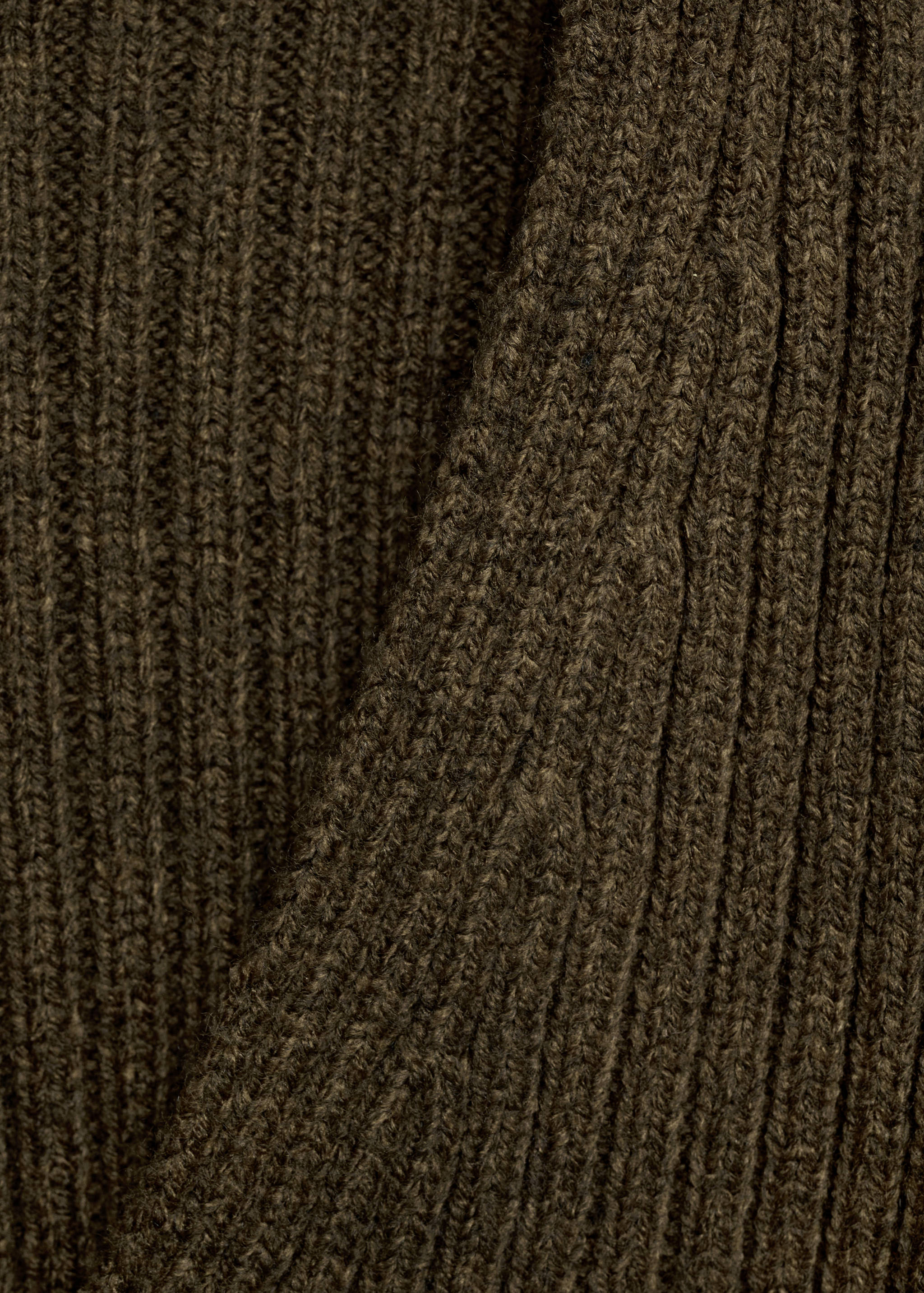 Cárdigan canalé cuello pico - Detalle del artículo 0