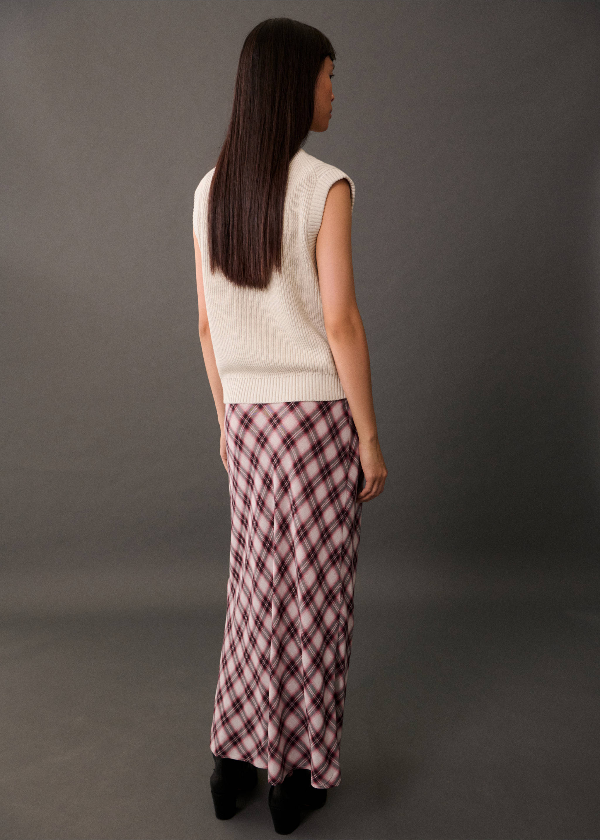 Knitted gilet with zip - Reverse of the article, Ice Grey. Ref: 17185640-00.