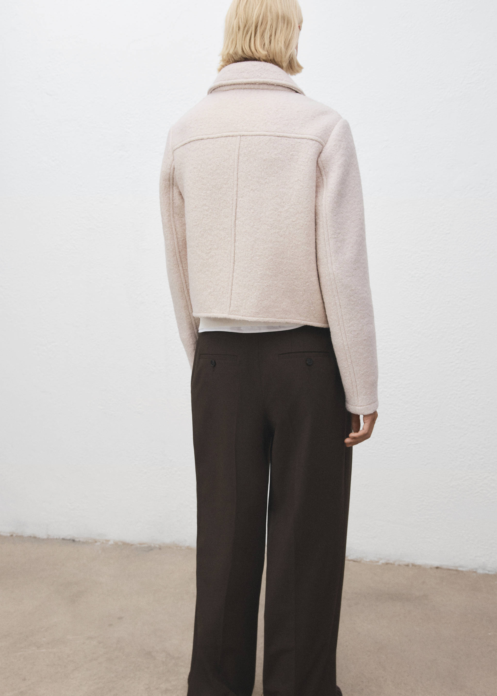 Wool jacket with pockets - Reverse of the article