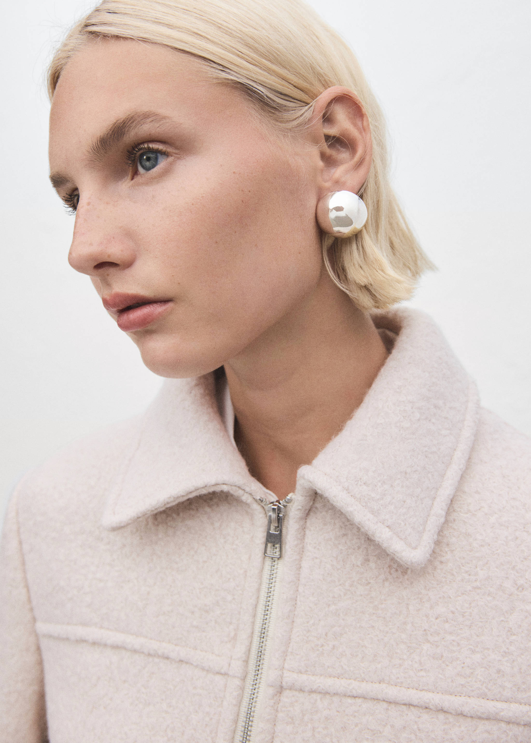 Wool jacket with pockets - Details of the article 1