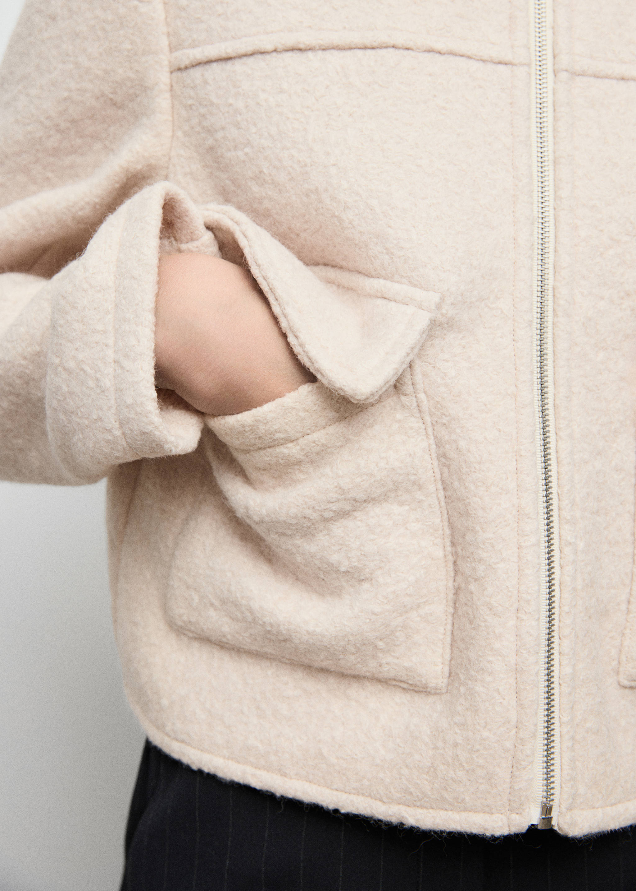 Wool jacket with pockets - Details of the article 6