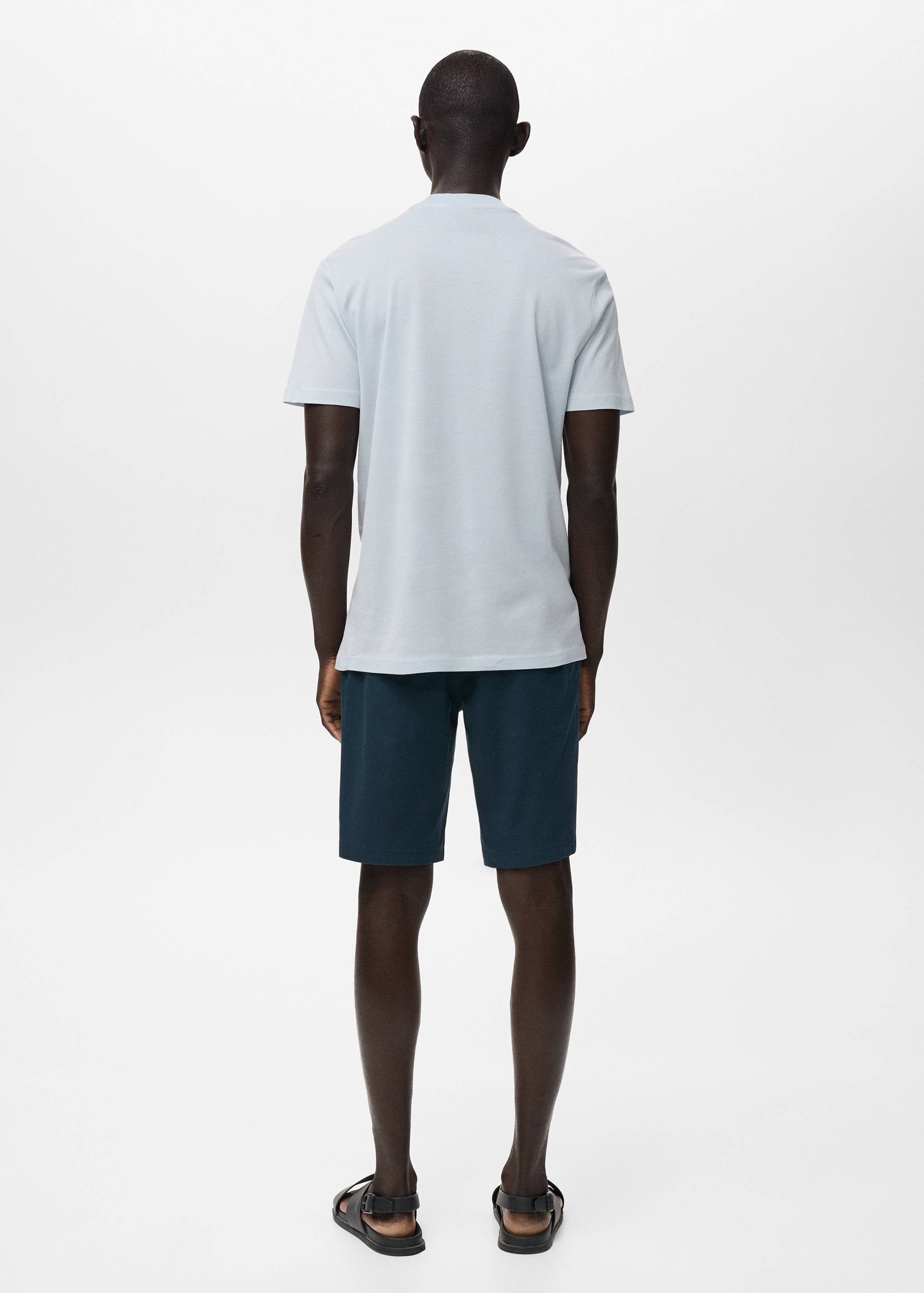 Camiseta 100% algodón regular fit - Reverso del artículo