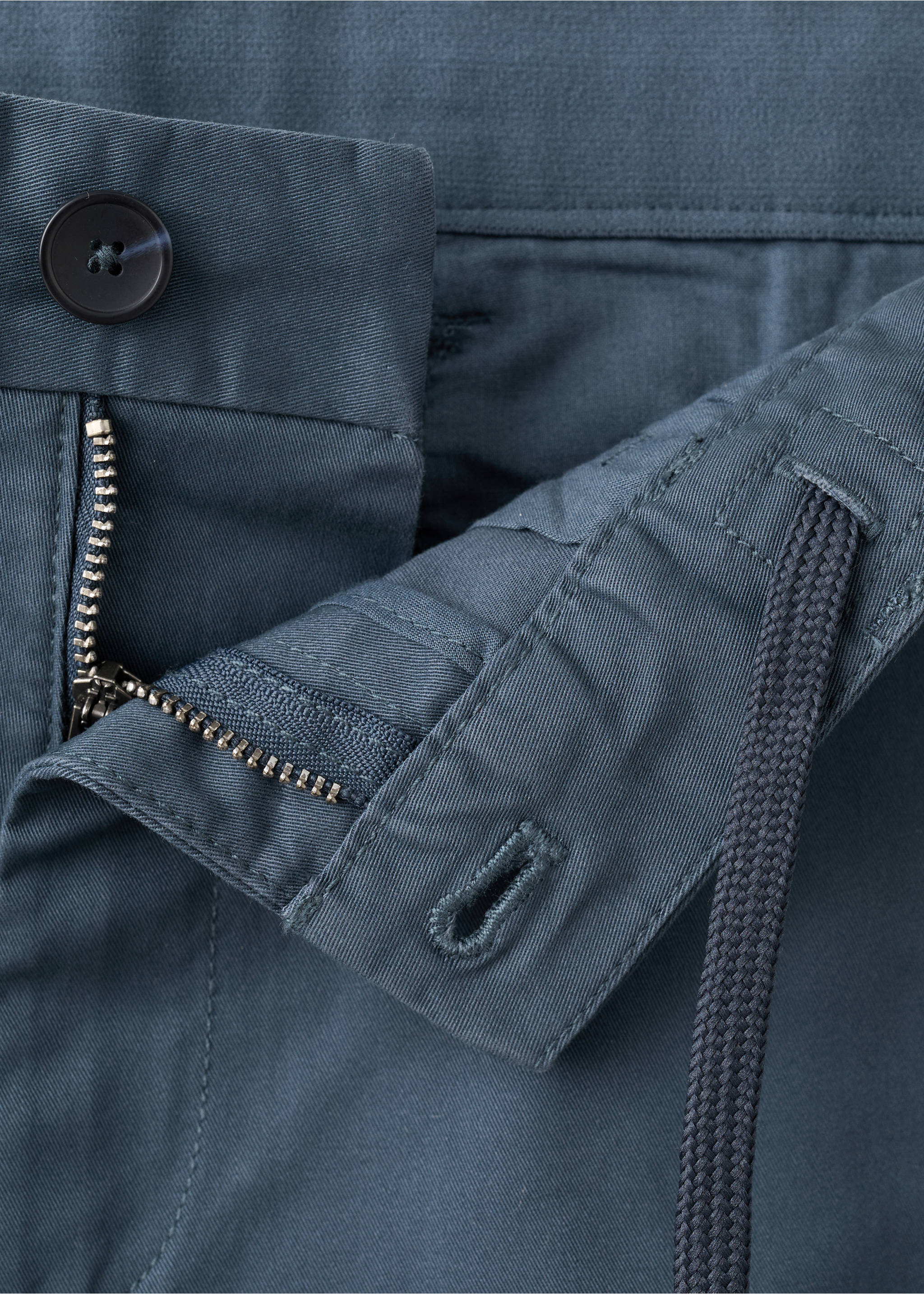 Pantalon Prato chino super slim fit cropped - Détail de l'article 8, Bleu indigo. Ref: 27001196-00.