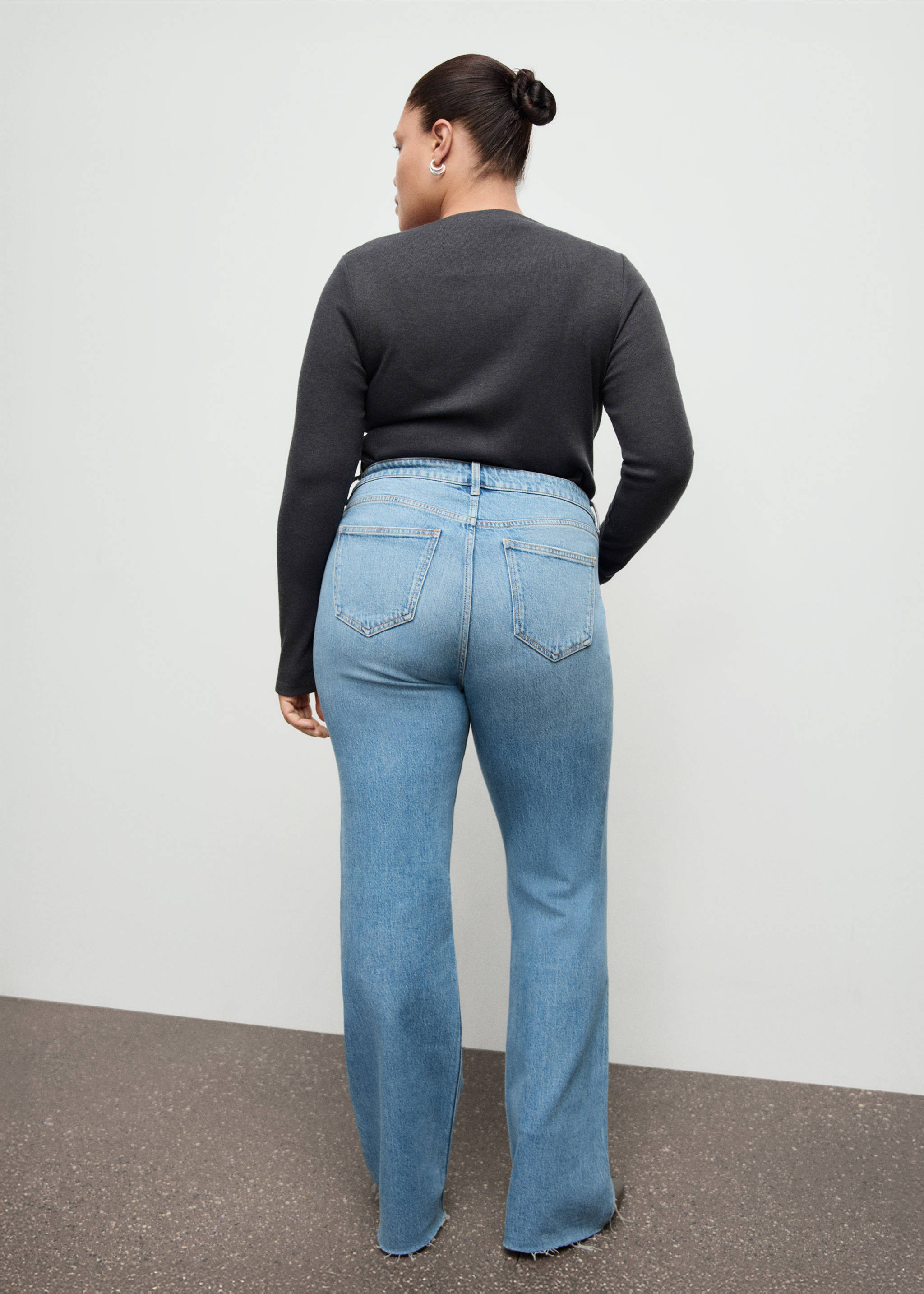 Jean Fiona flare taille normale - Détail de l'article 4, Bleu moyen. Ref: 27001243-00.