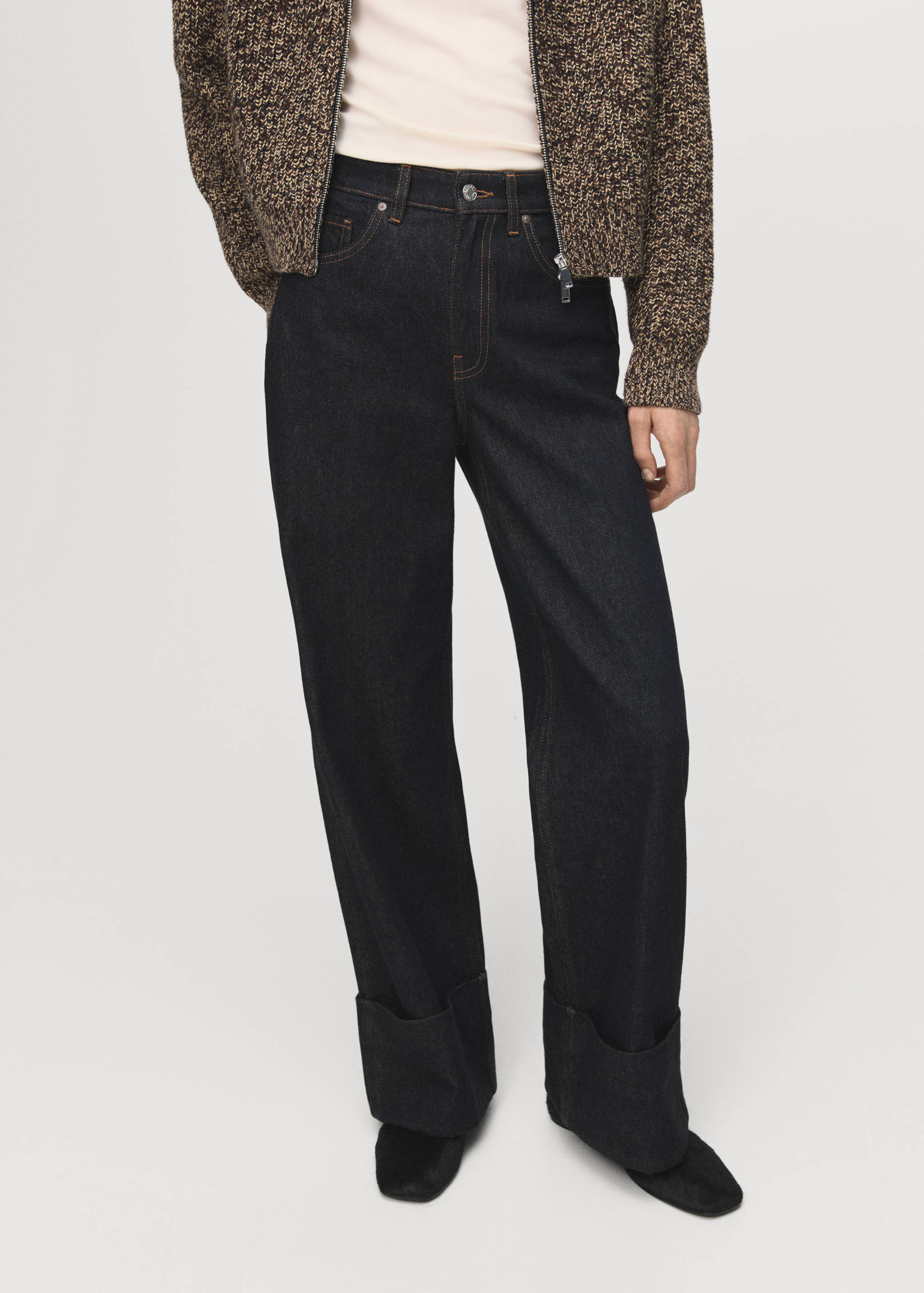 Jean droit à revers - Plan moyen