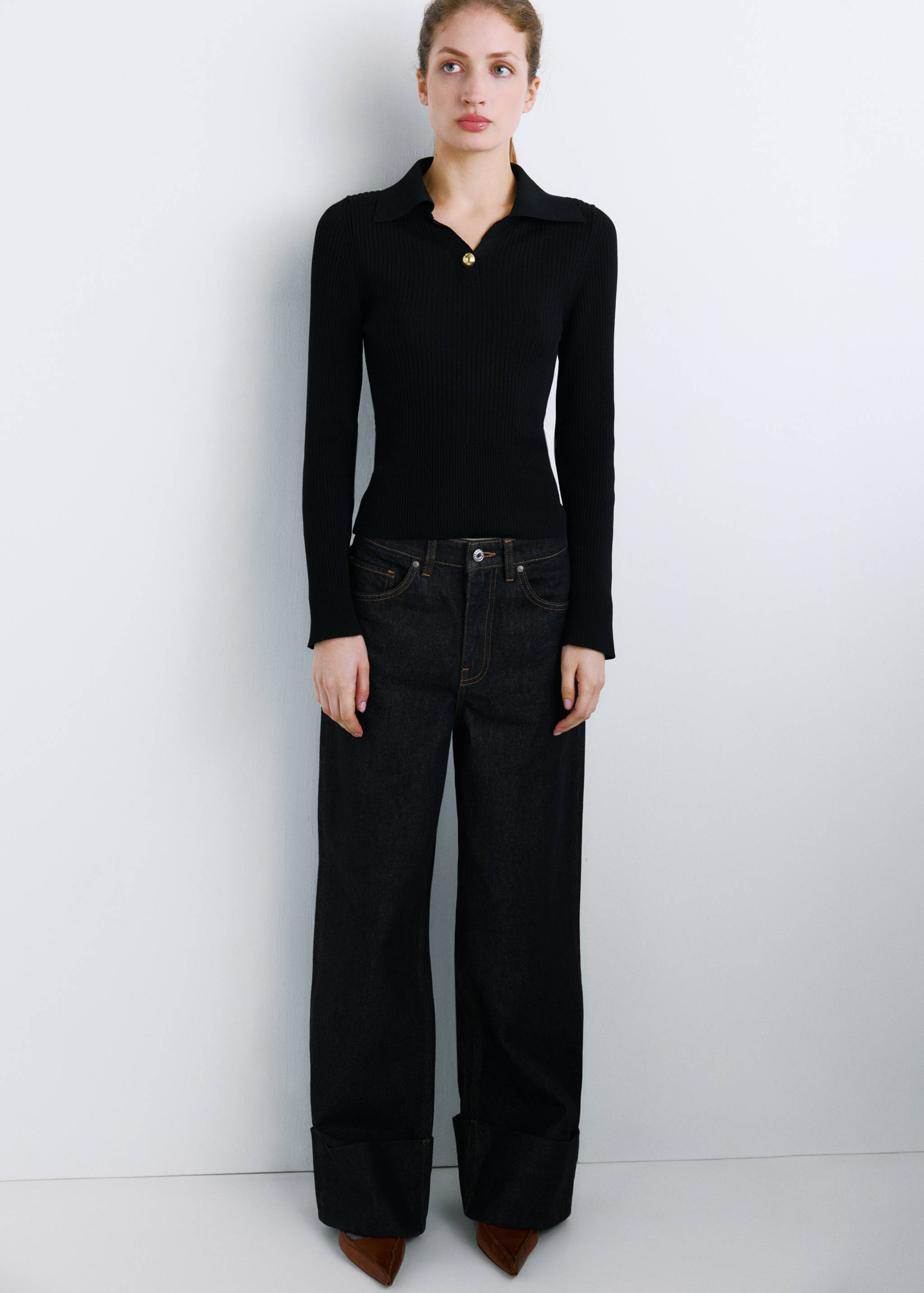 Turned-up straight jeans - General plane