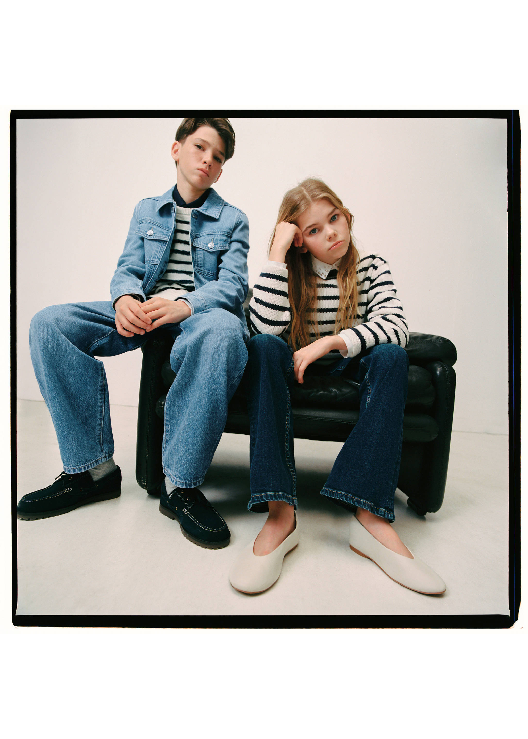 Buttons flare jeans - Details of the article 6