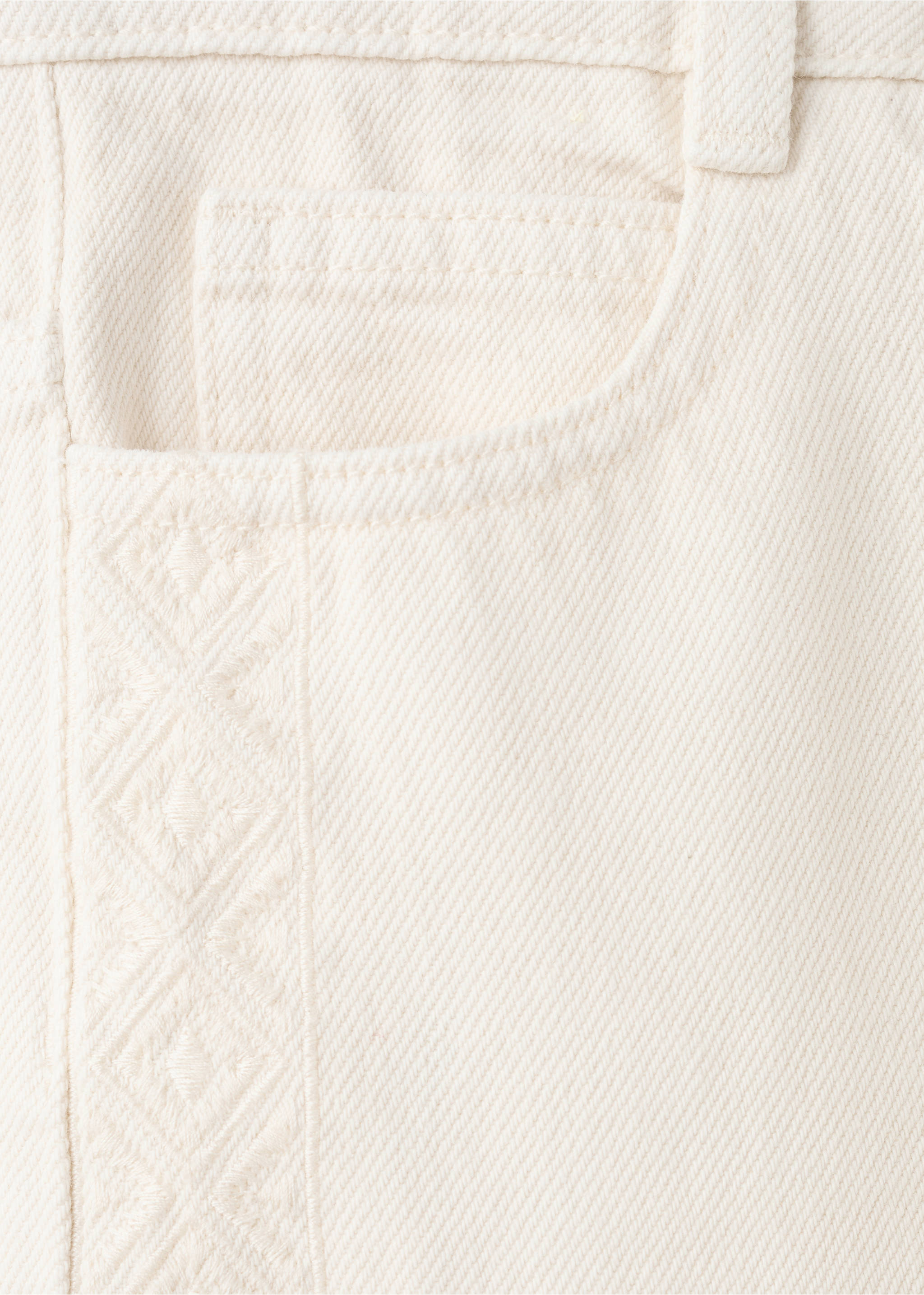 Jean à broderie latérale - Détail de l'article 0, Sable. Ref: 27001267-00.