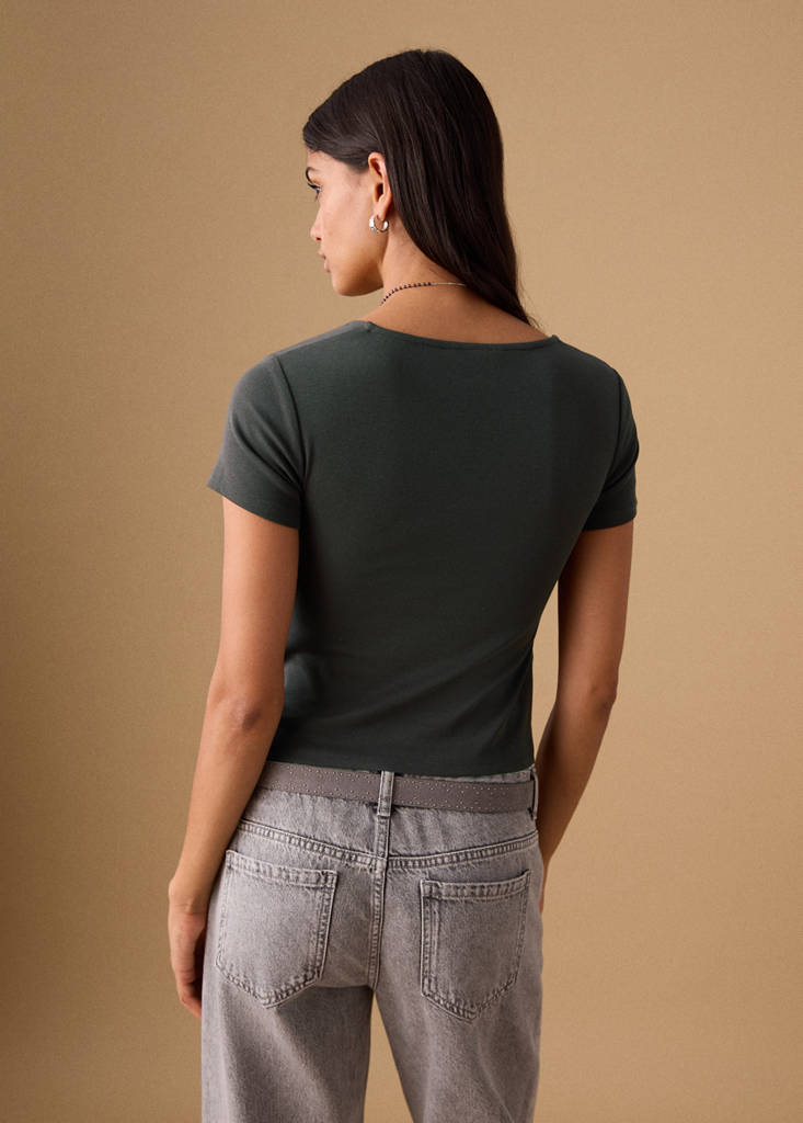 Short studded t-shirt — Charcoal