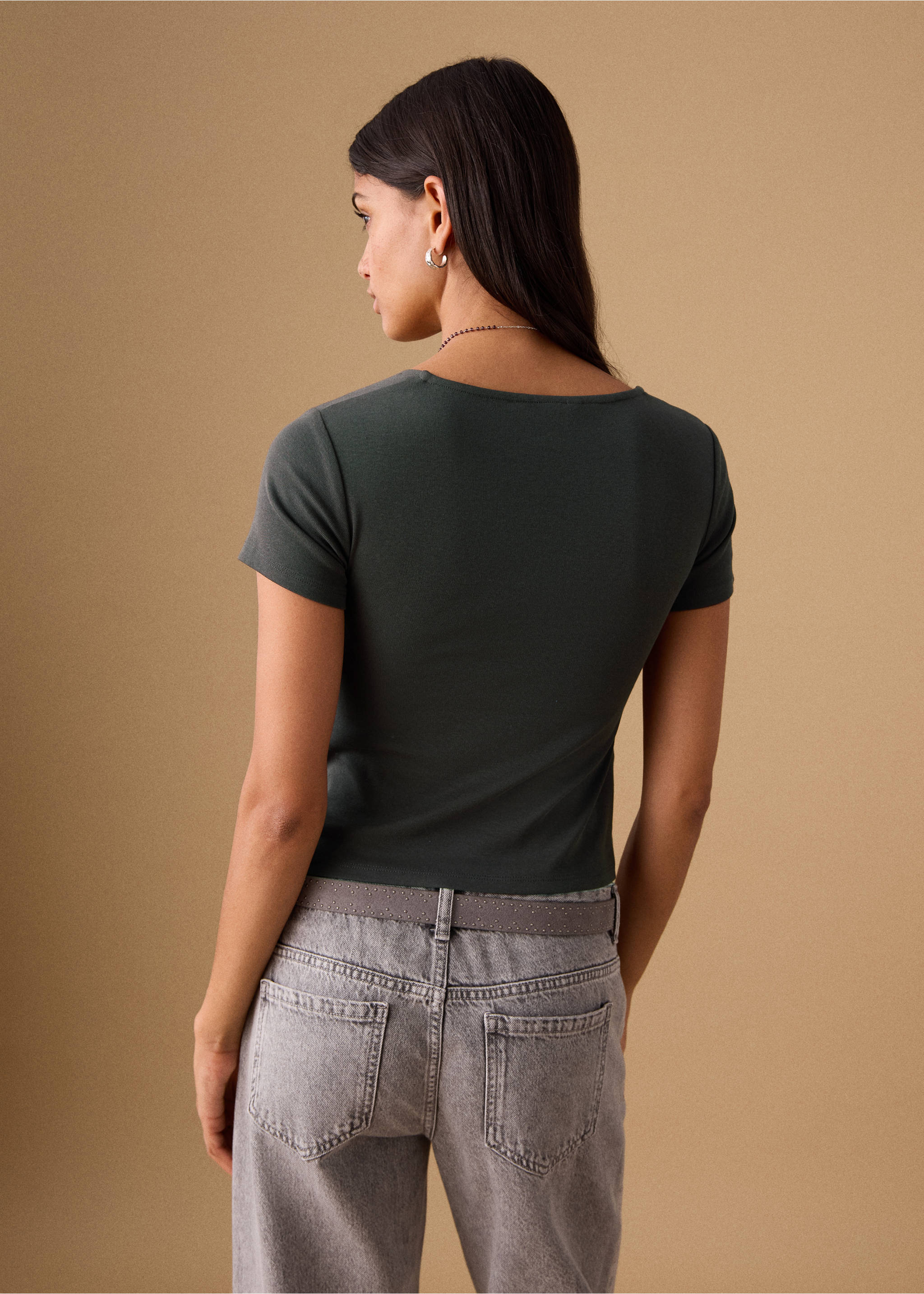 Укороченный топ с заклепками - Обратная сторона изделия, Угольно-серый. Ref: 27001331-00.