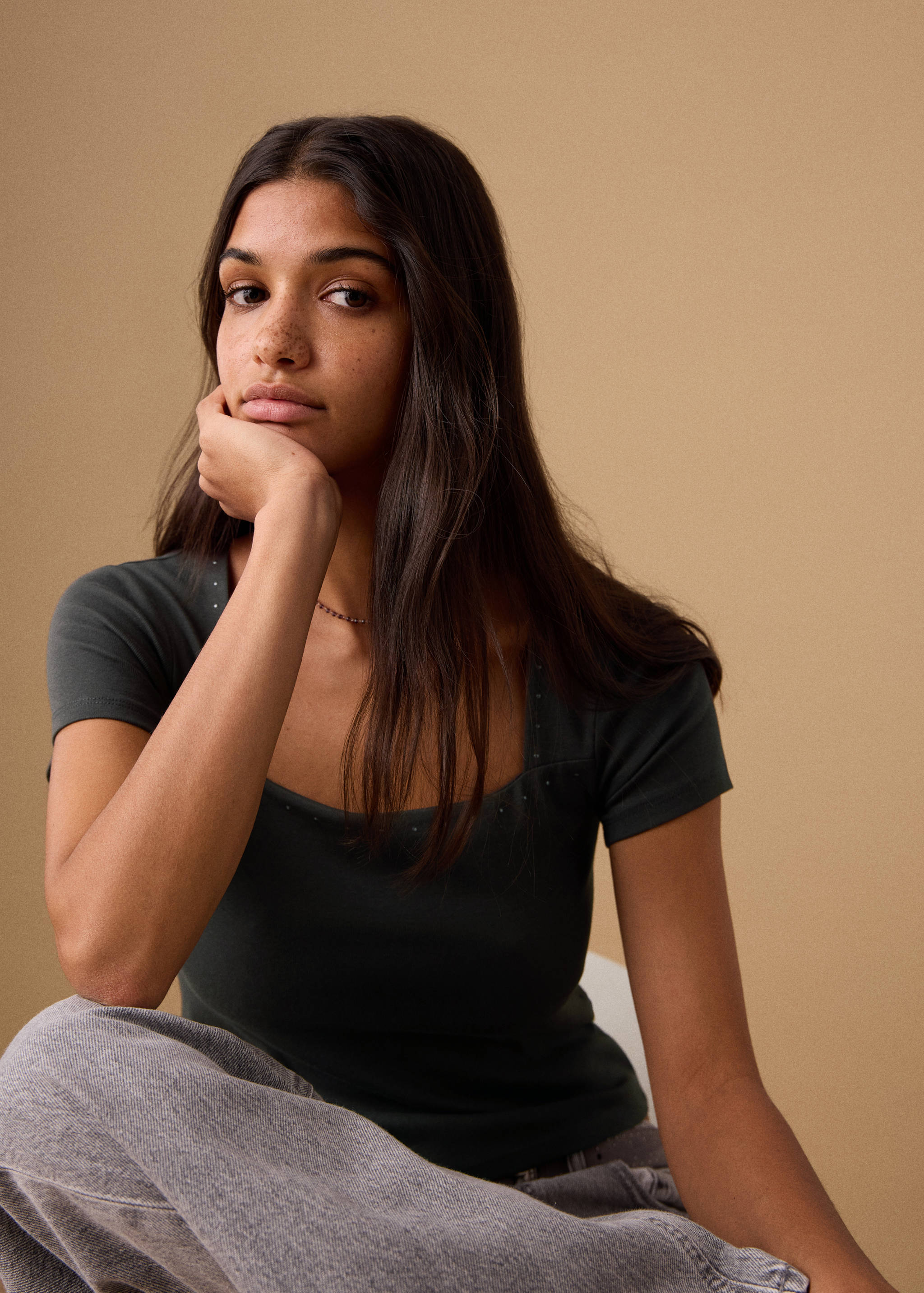 Camiseta corta tachas - Detalle del artículo 2