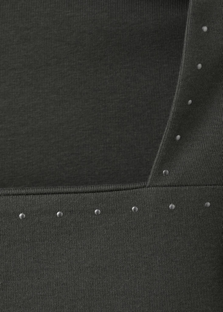 Short studded t-shirt — Charcoal