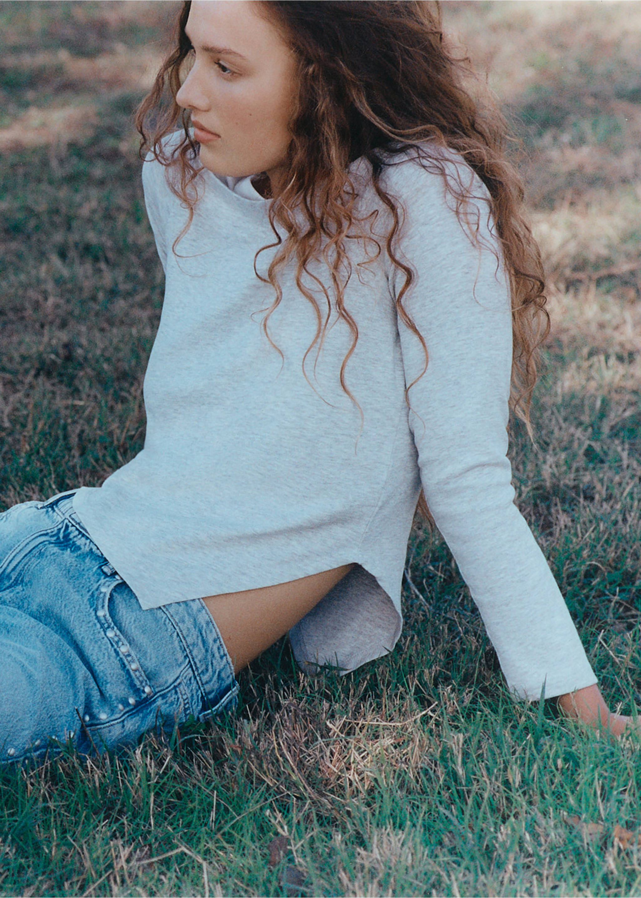 Camiseta asimétrica efecto doble - Detalle del artículo 5, Gris medio vigoré. Ref: 27001333-00.