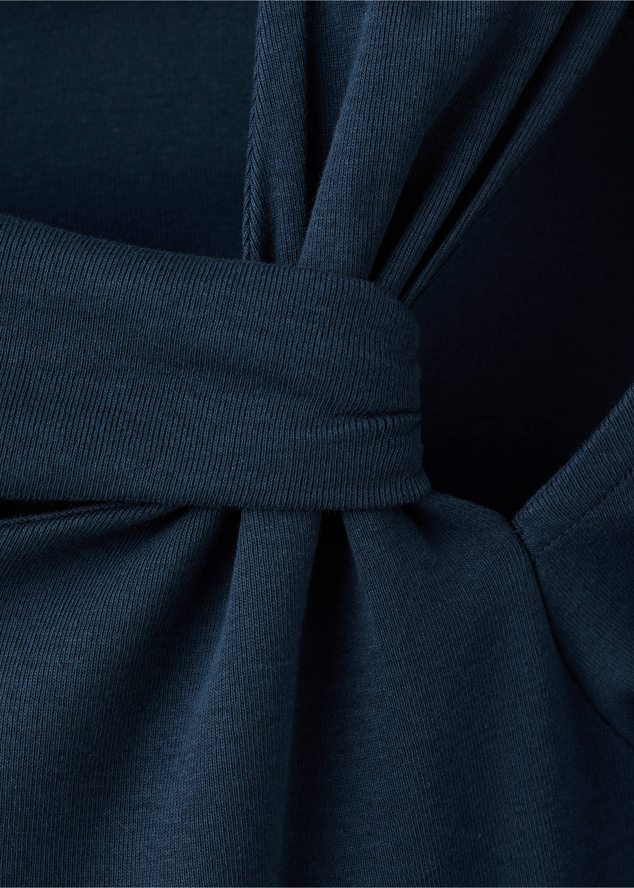 Футболка с бантиком - Деталь изделия 0, Глубокий темно-синий. Ref: 27001334-00.