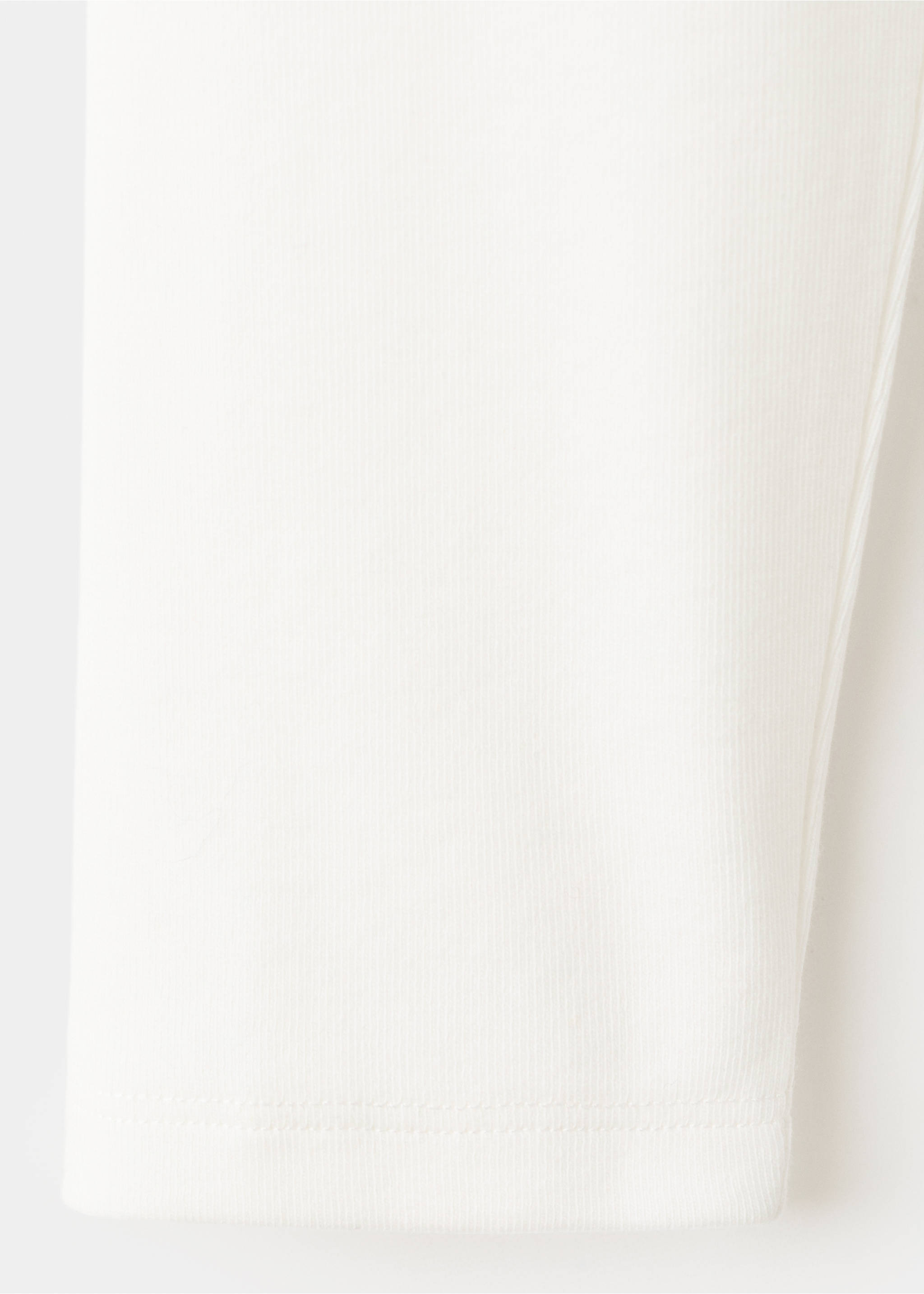 Футболка с декоративными заклепками «Звезда» - Деталь изделия 0, Грязно-белый. Ref: 27001336-00.