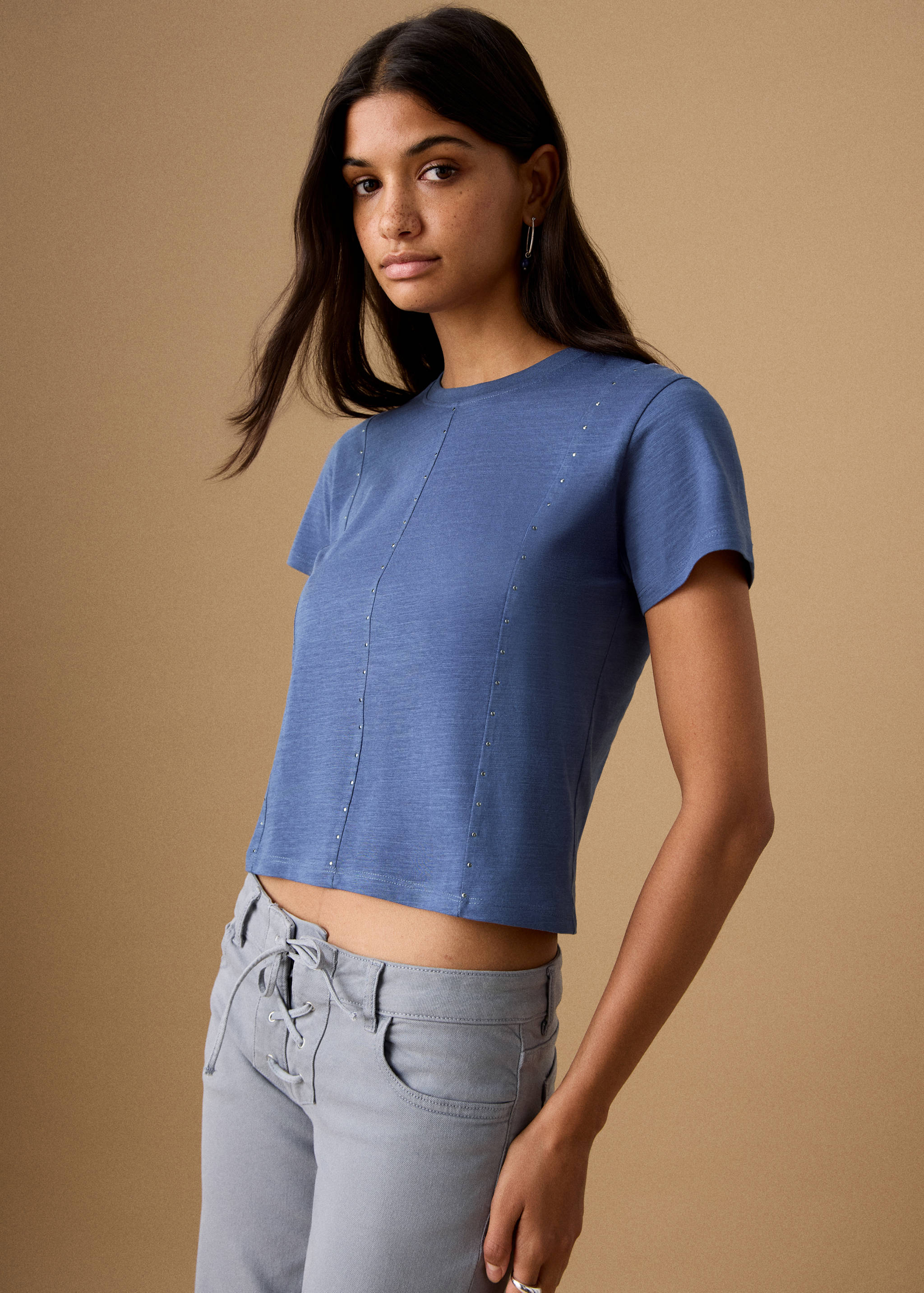 Short studded t-shirt - Medium plane