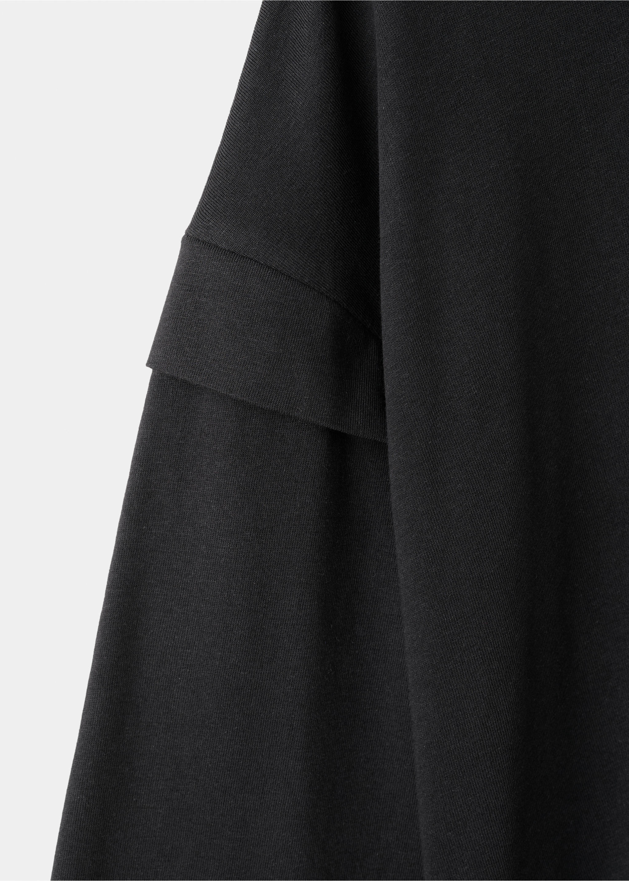 T-shirt détail manches - Détail de l'article 0, Noir. Ref: 27001339-00.