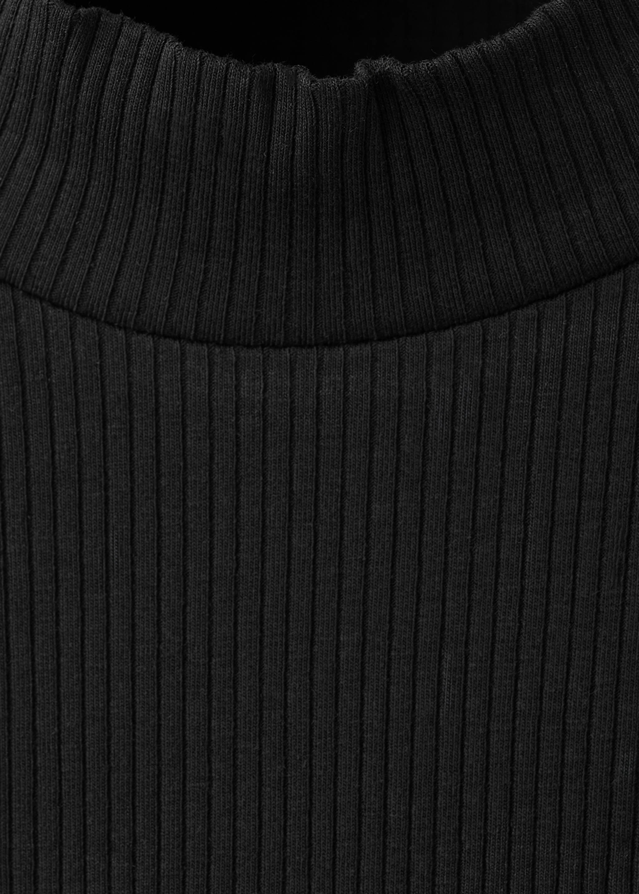 Ribbed long-sleeved t-shirt - Details of the article 8